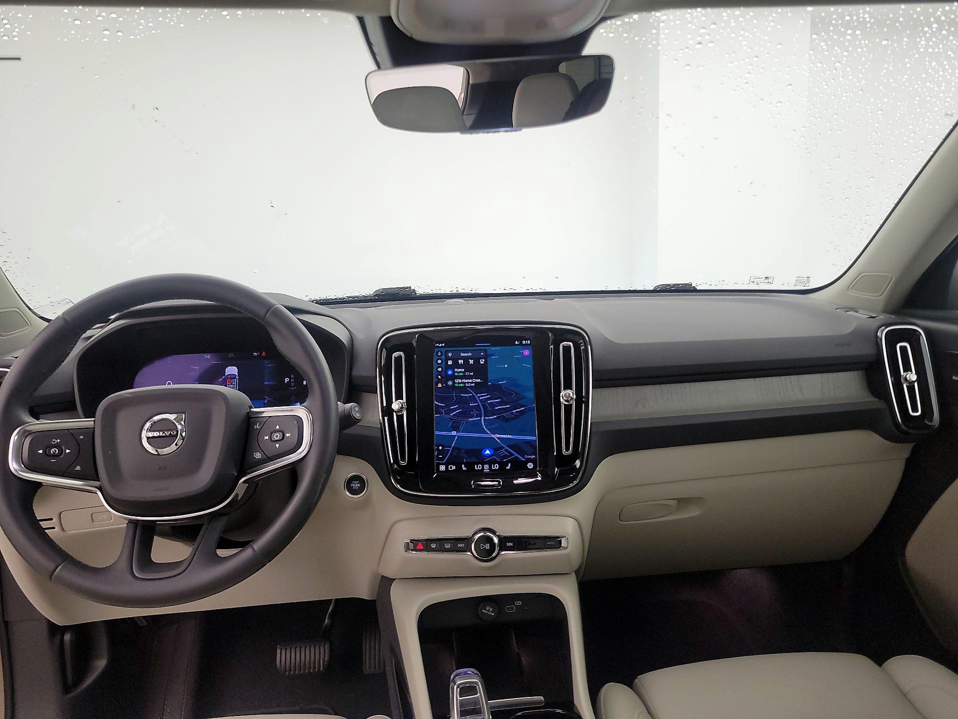 Thumbnail: 2024 Volvo XC40 - 9