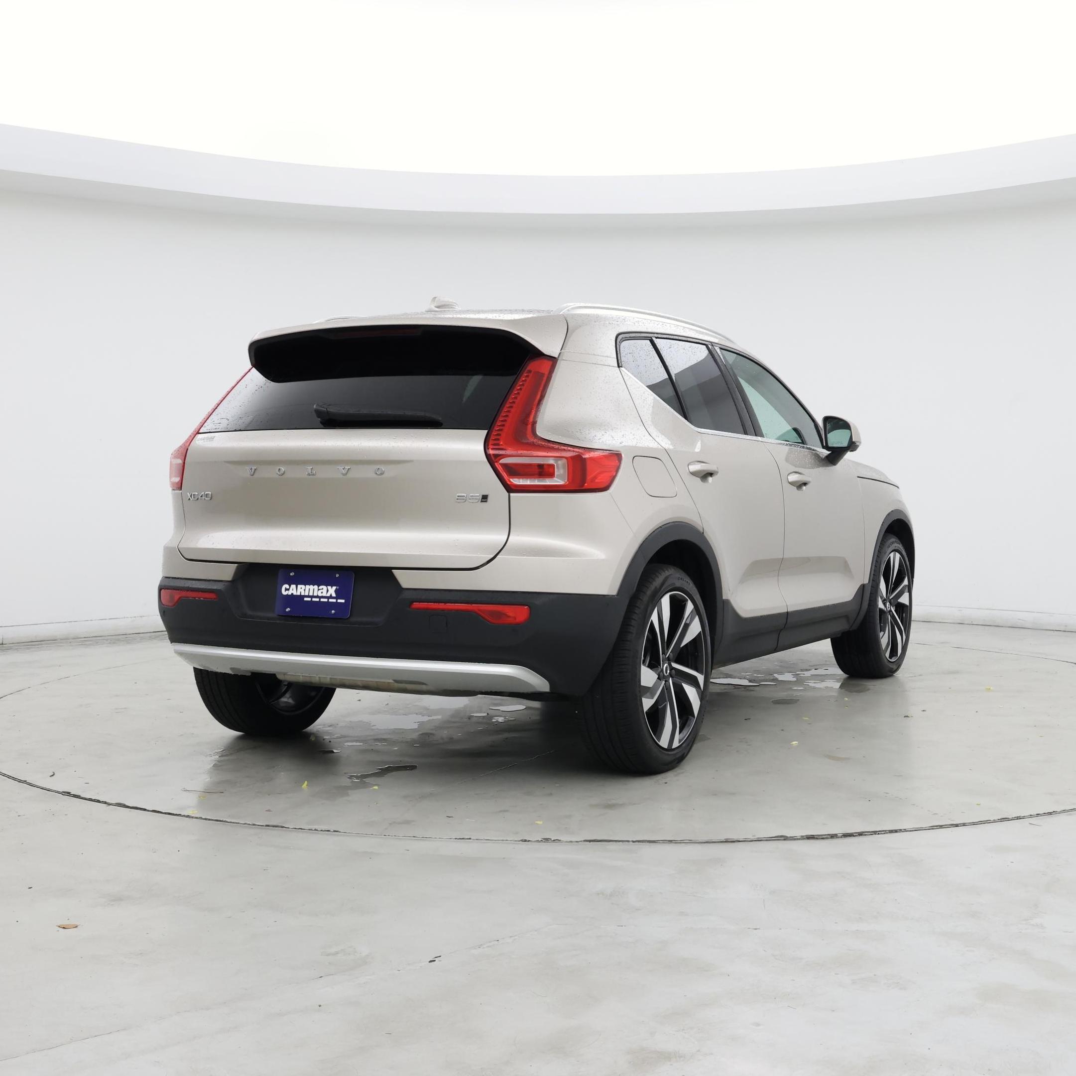 Thumbnail: 2024 Volvo XC40 - 8