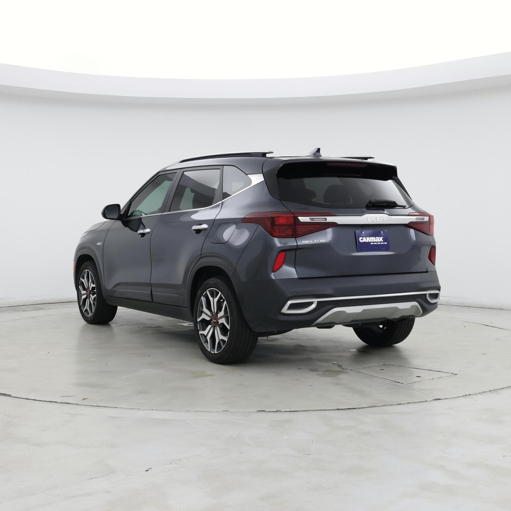 Thumbnail: 2022 Kia Seltos - 2