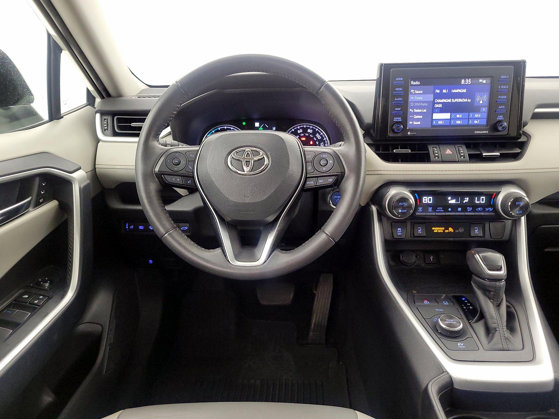 Thumbnail: 2021 Toyota RAV4 - 10