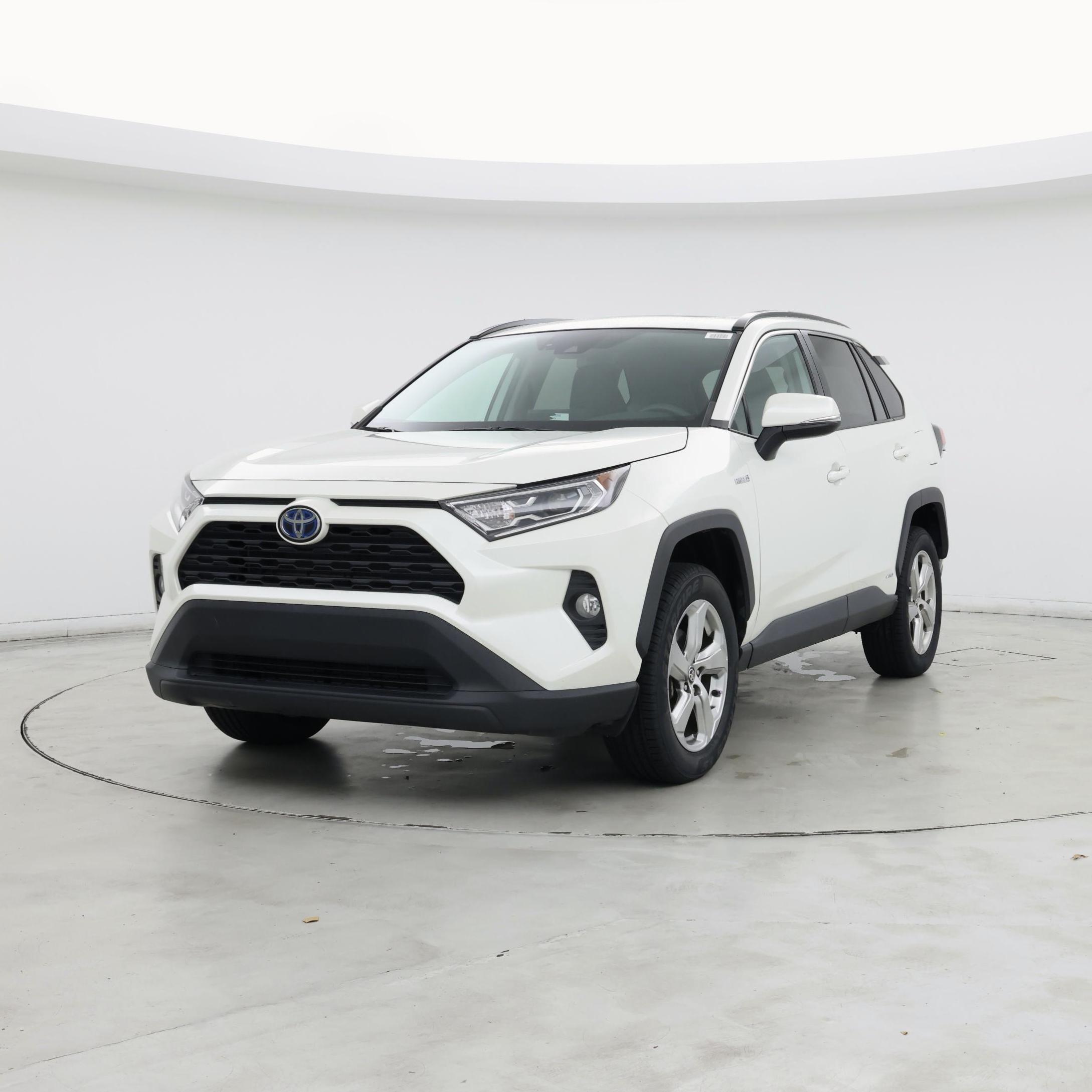 Thumbnail: 2021 Toyota RAV4 - 4