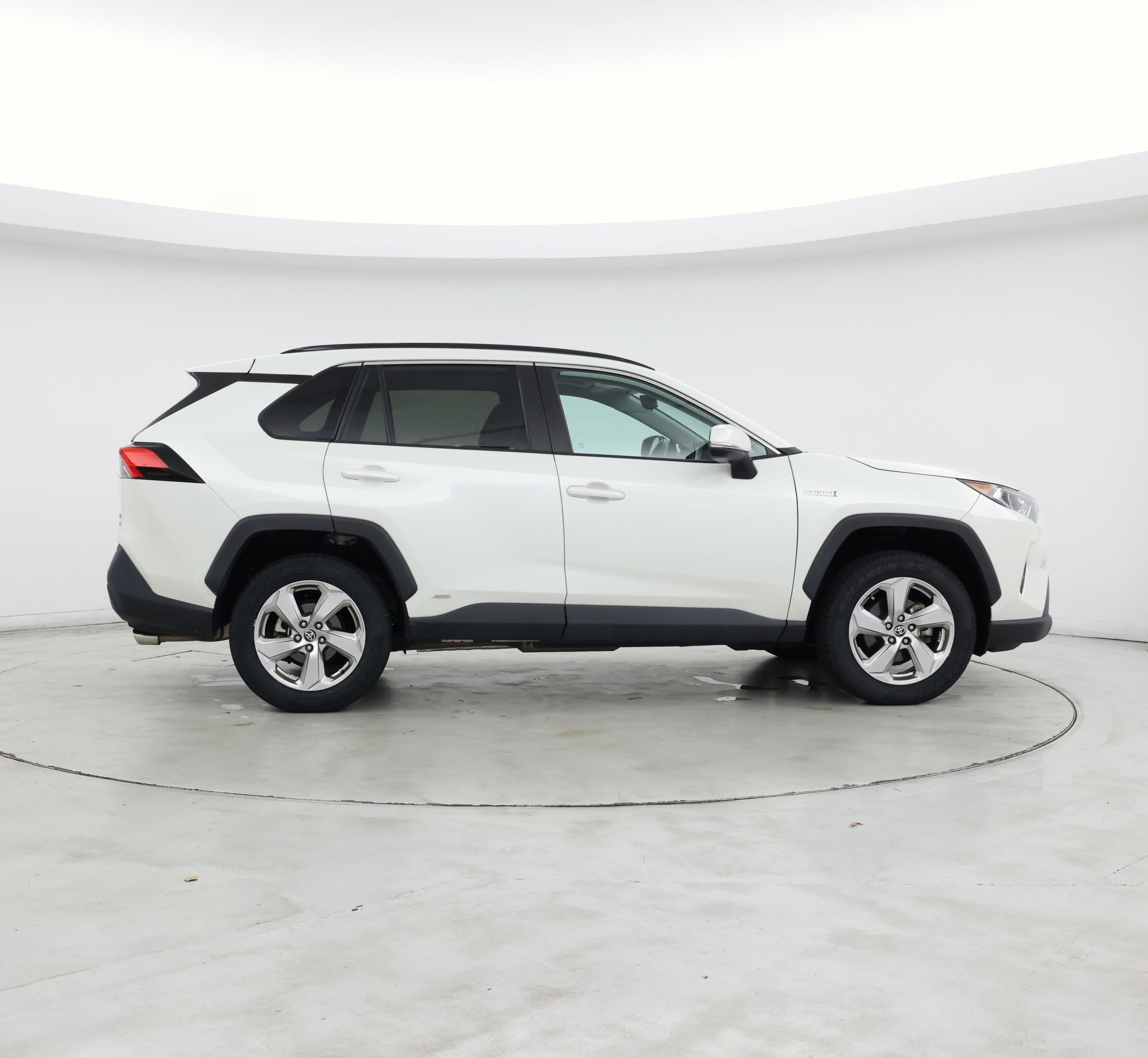 Thumbnail: 2021 Toyota RAV4 - 7
