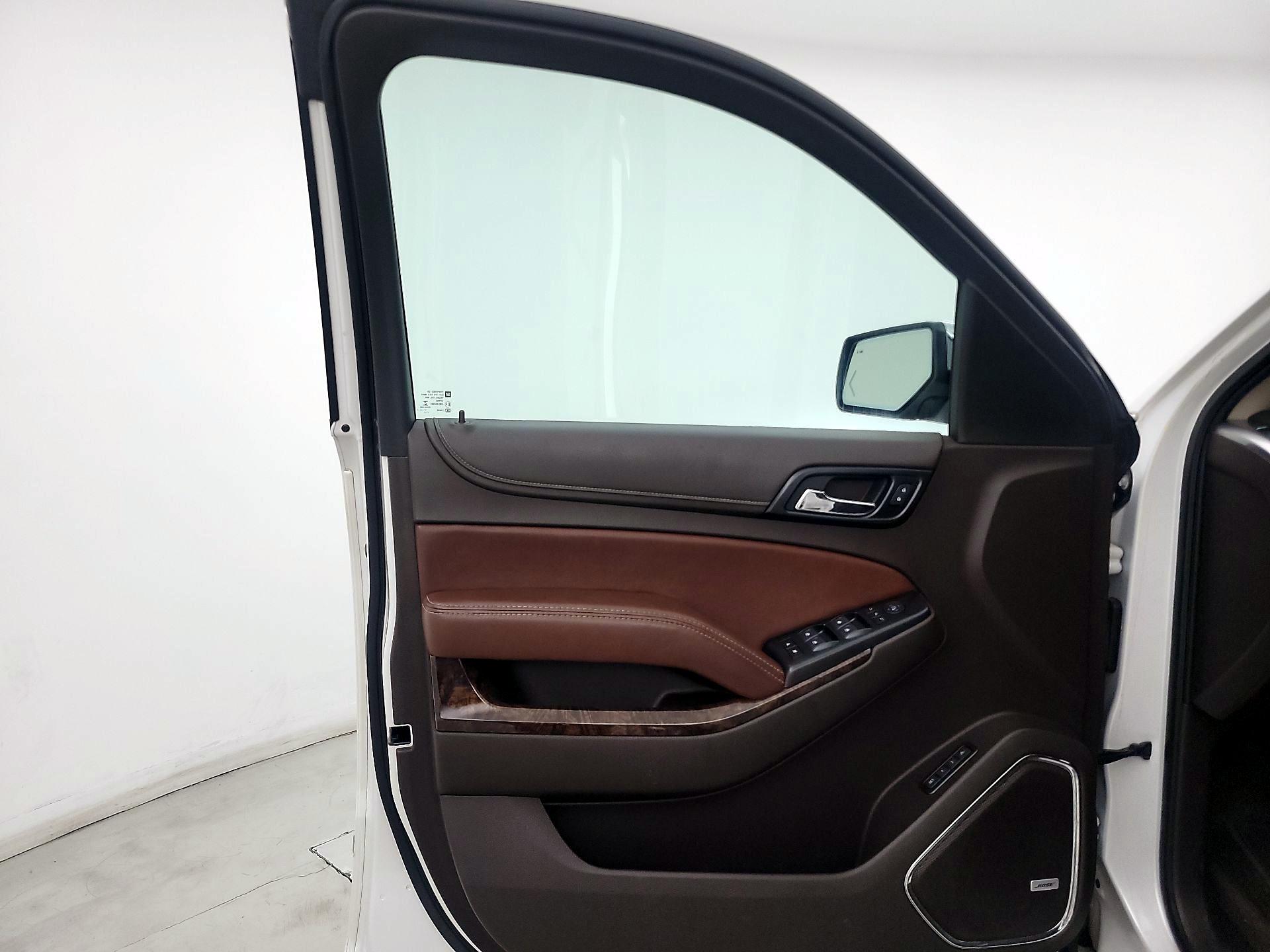 Thumbnail: 2018 Chevrolet Tahoe - 12