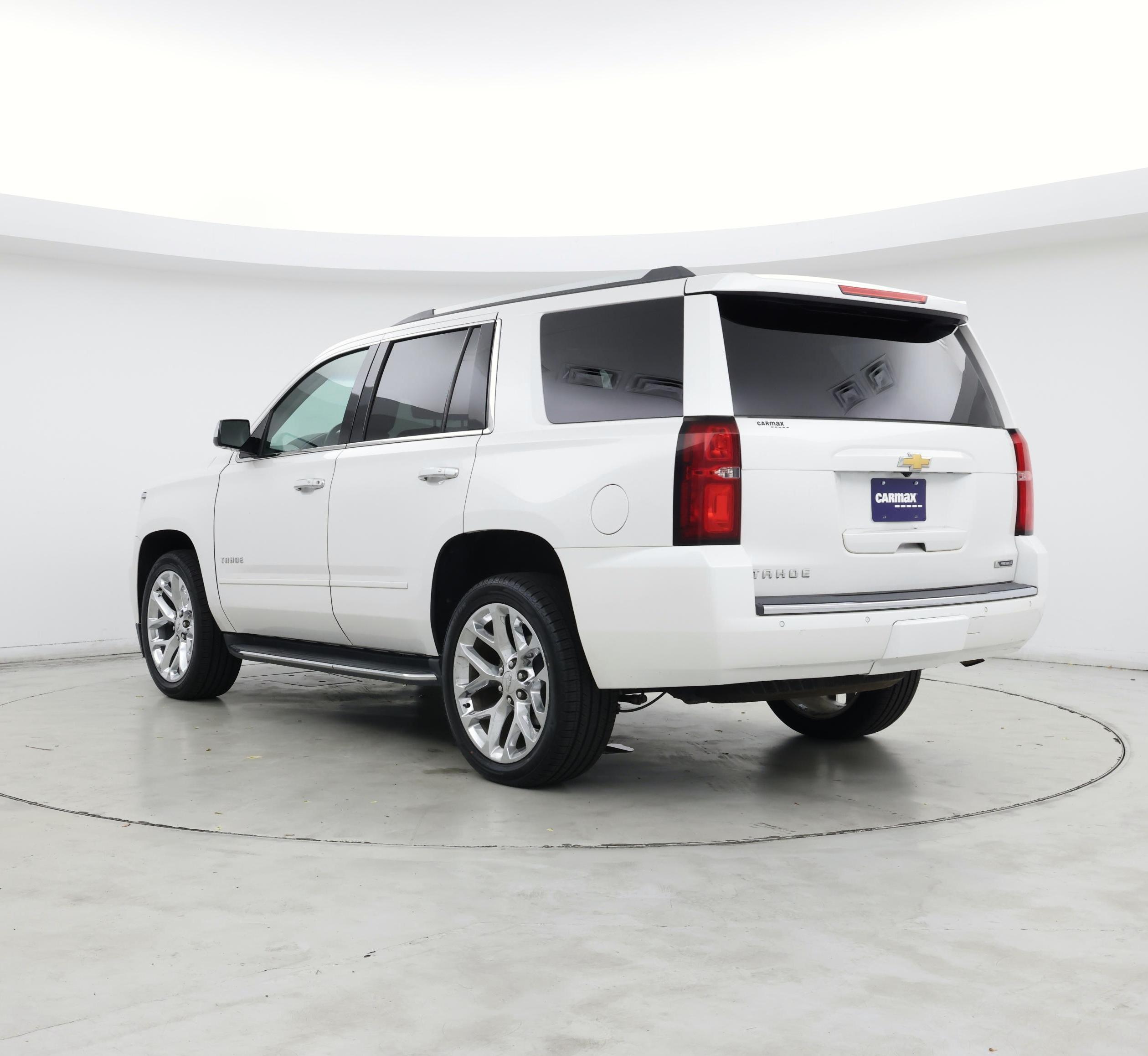 Thumbnail: 2018 Chevrolet Tahoe - 2