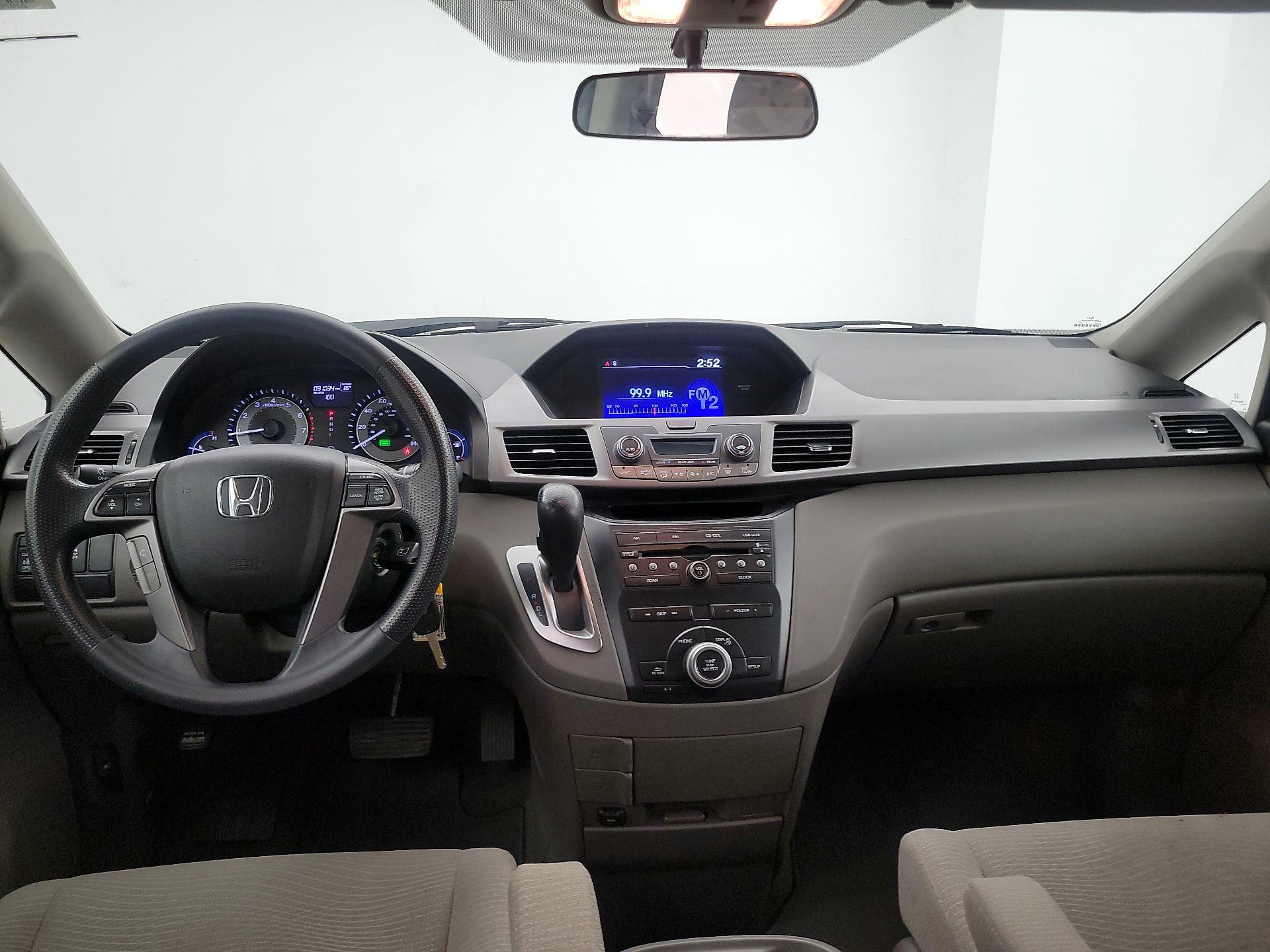 Thumbnail: 2013 Honda Odyssey - 9
