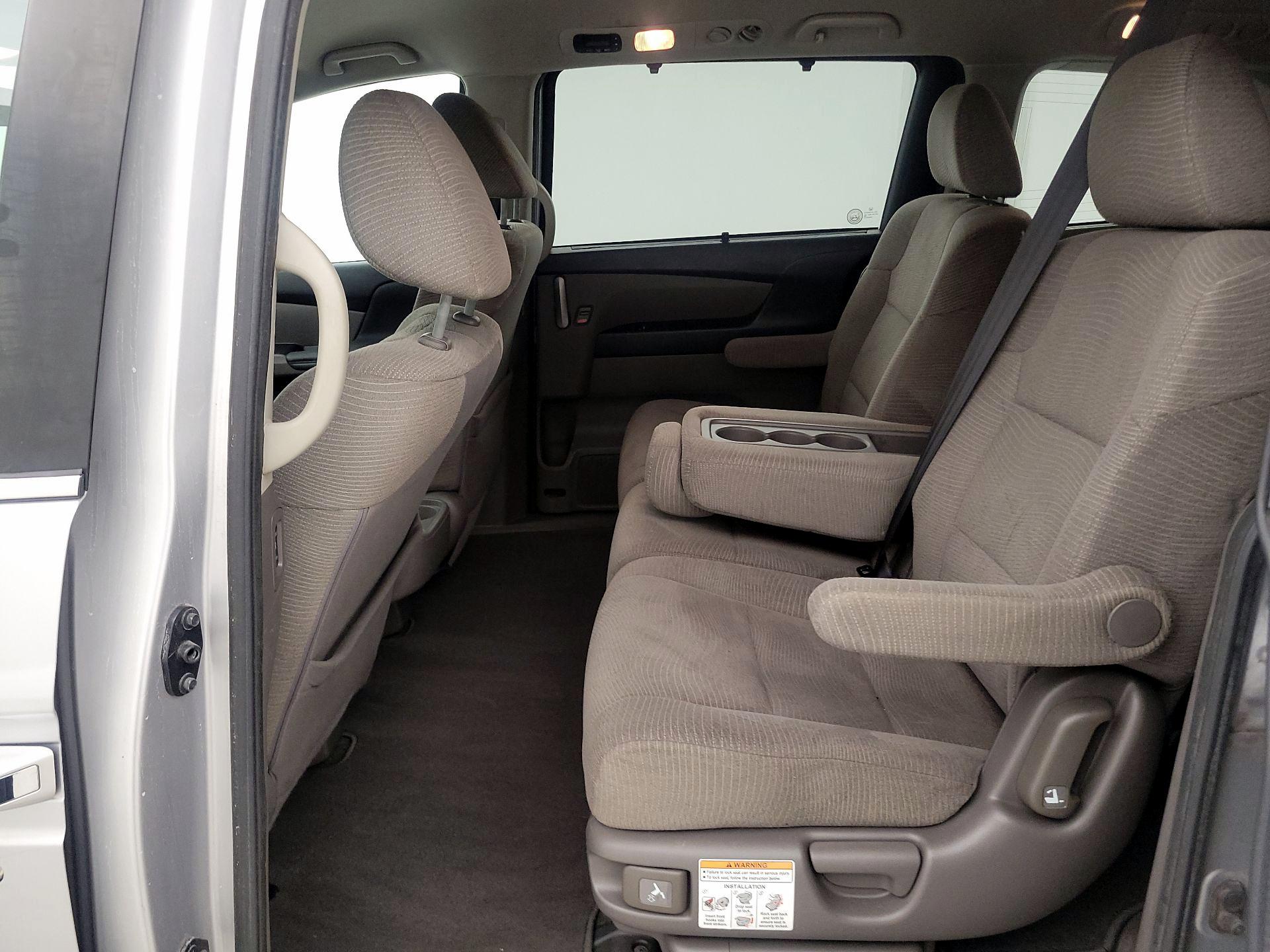 Thumbnail: 2013 Honda Odyssey - 19