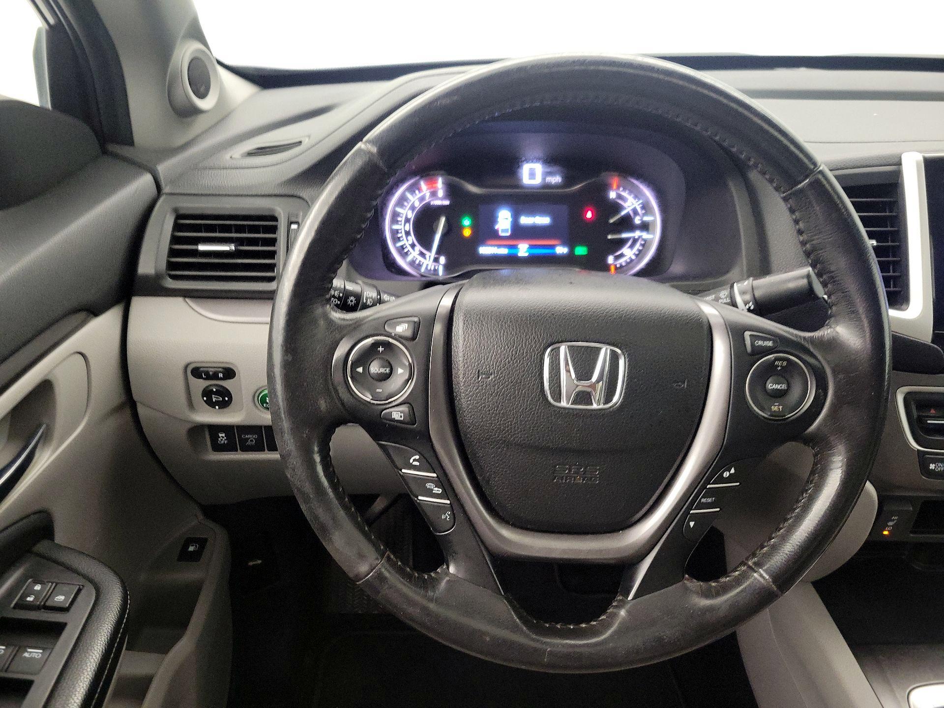 Thumbnail: 2019 Honda Ridgeline - 10