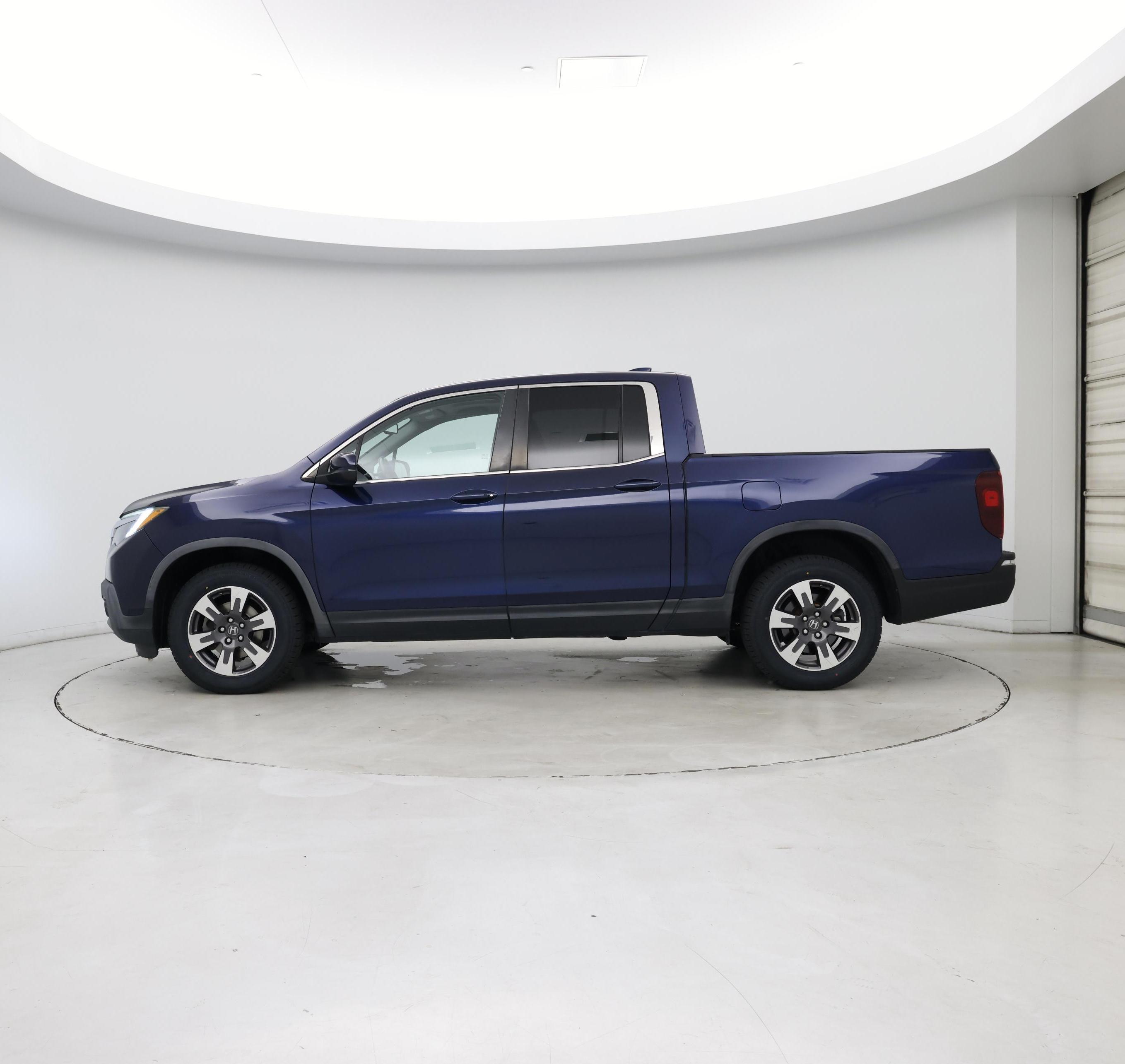 Thumbnail: 2019 Honda Ridgeline - 3