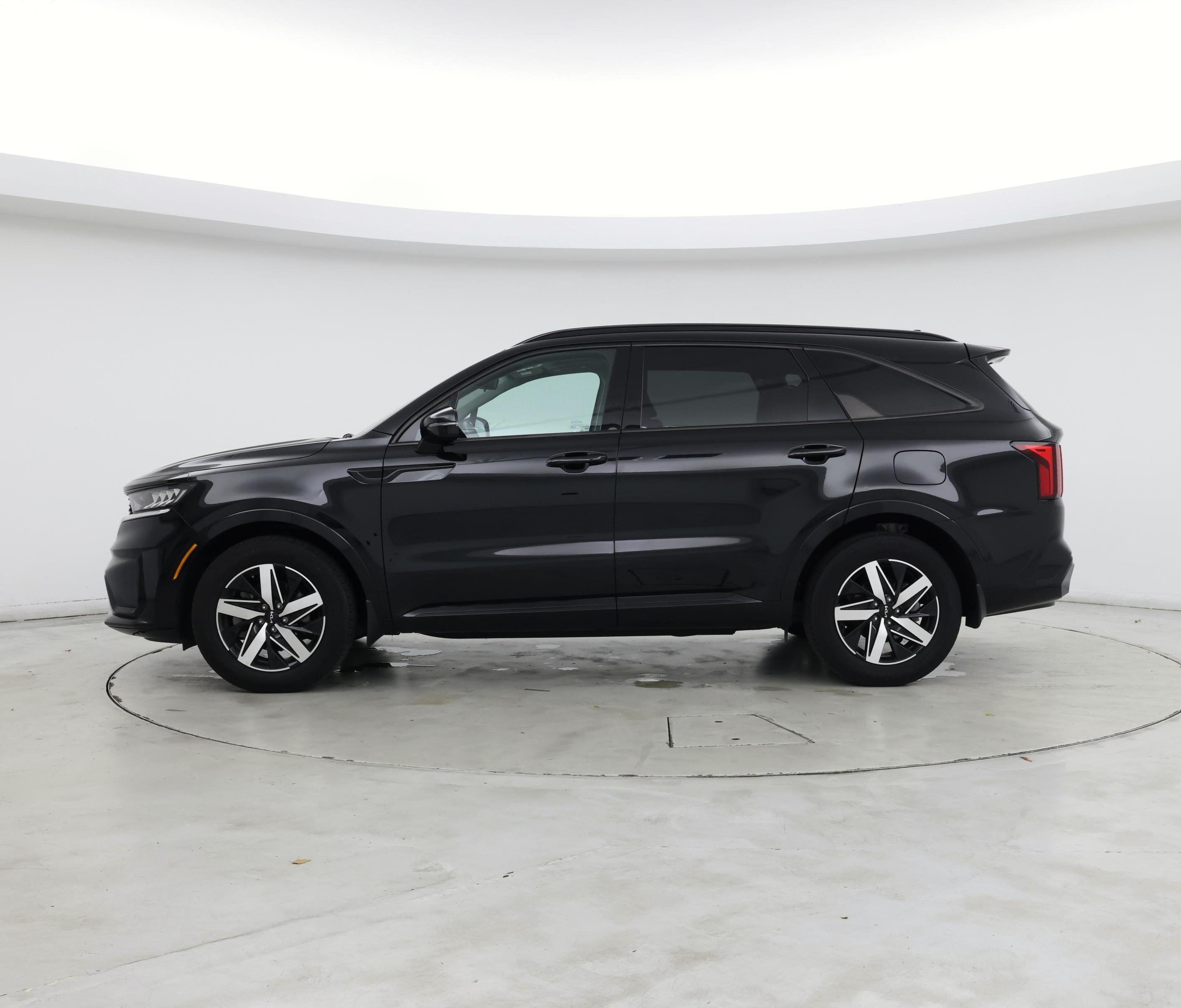 Thumbnail: 2023 Kia Sorento - 3