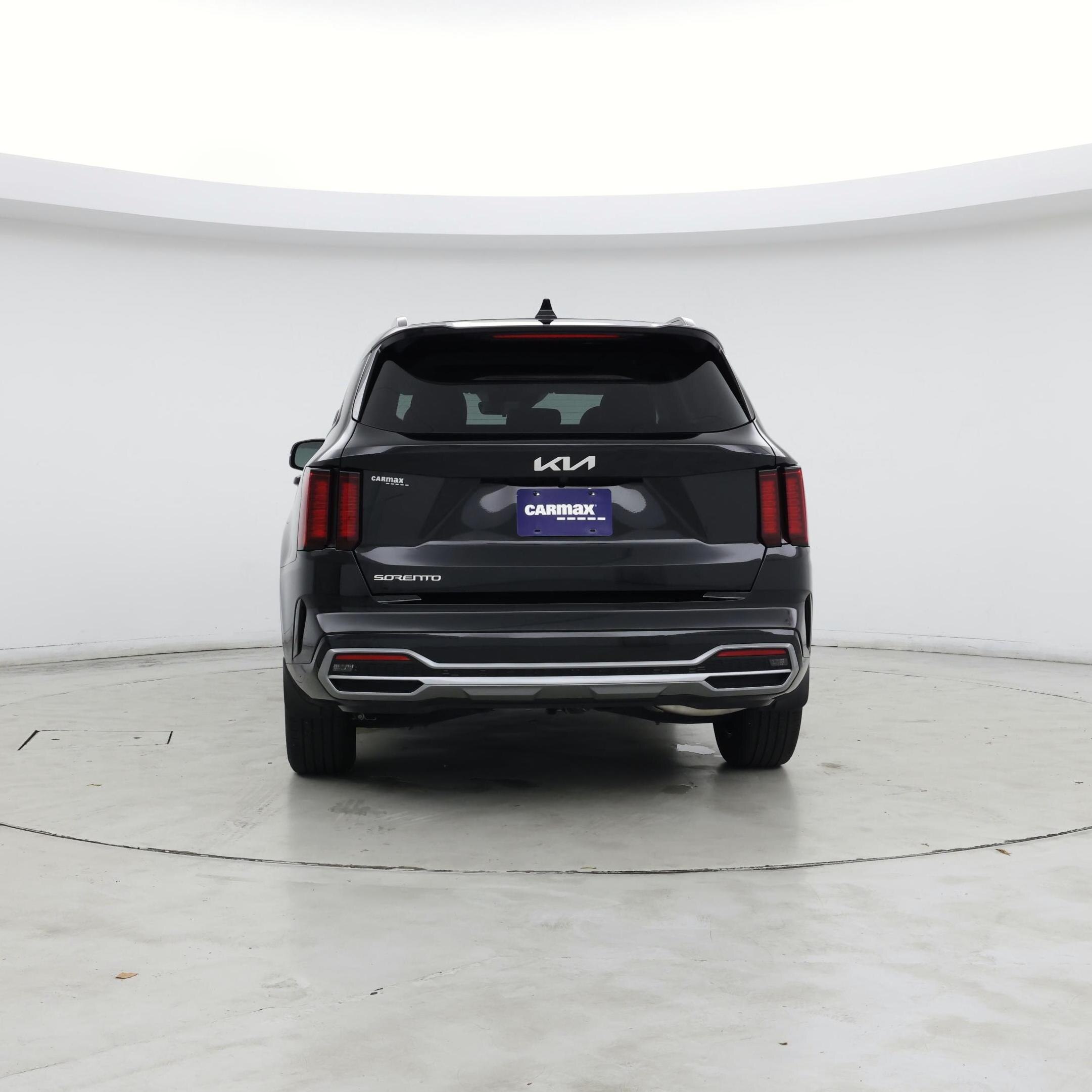 Thumbnail: 2023 Kia Sorento - 6