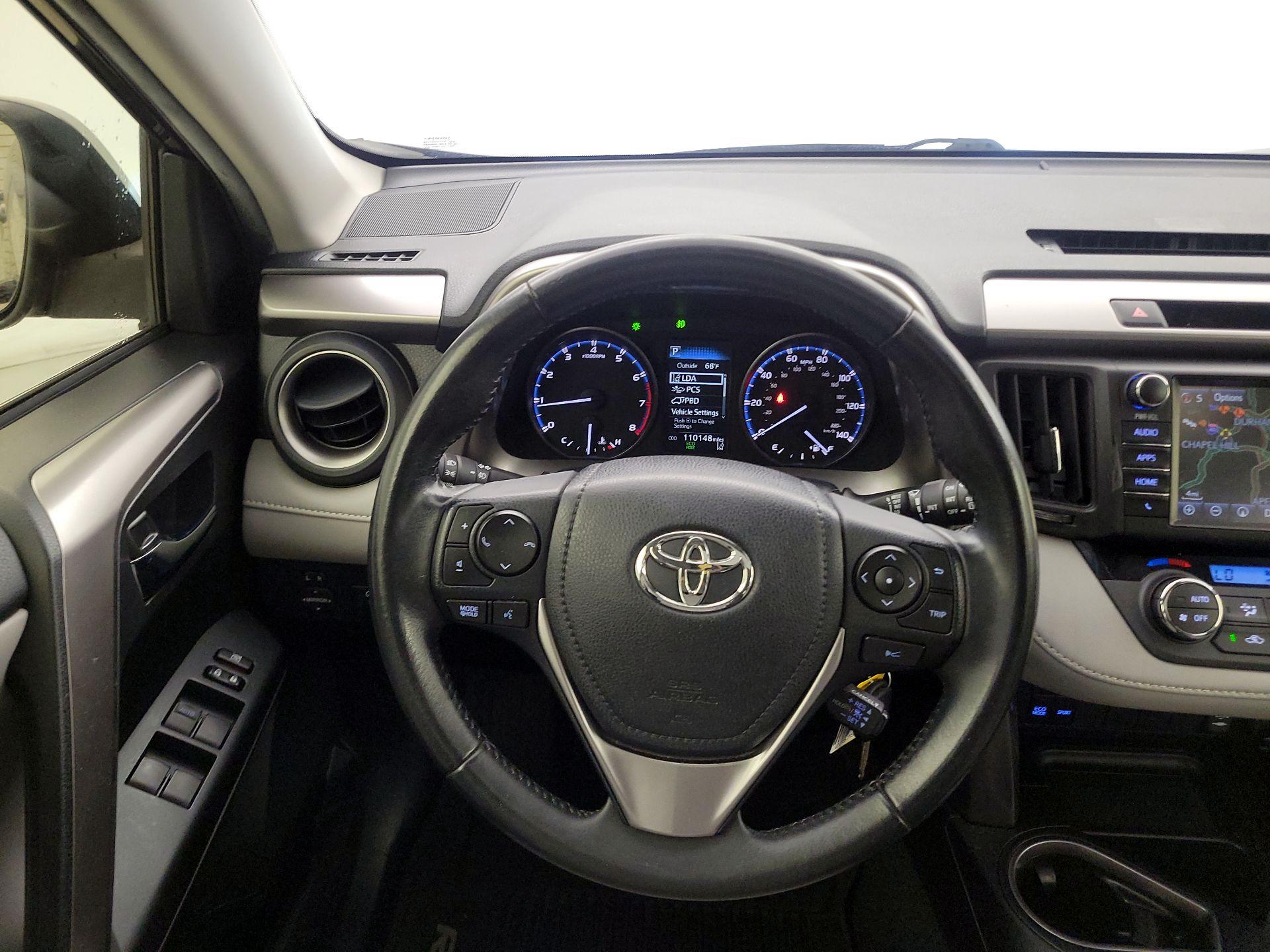 Thumbnail: 2017 Toyota RAV4 - 10