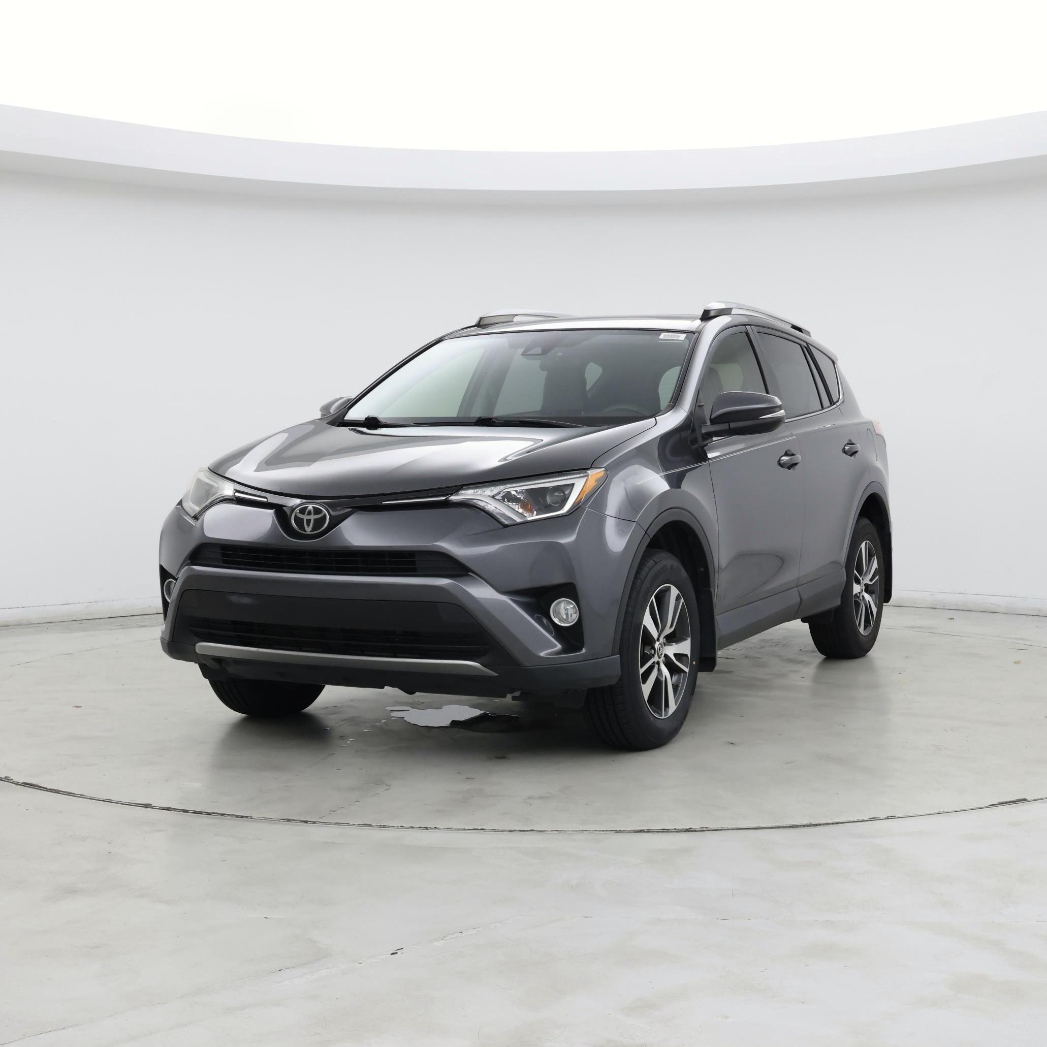 Thumbnail: 2017 Toyota RAV4 - 4