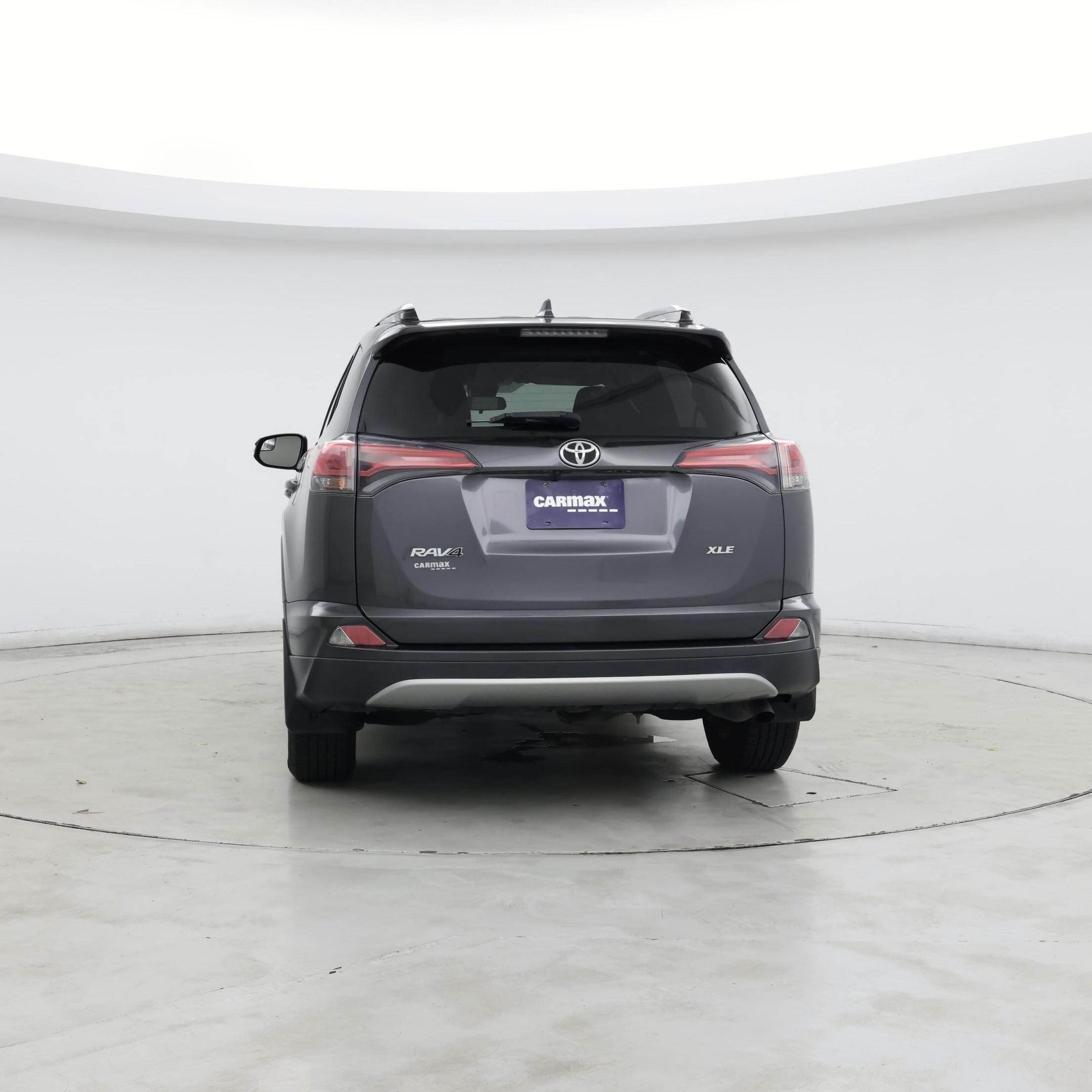 Thumbnail: 2017 Toyota RAV4 - 6