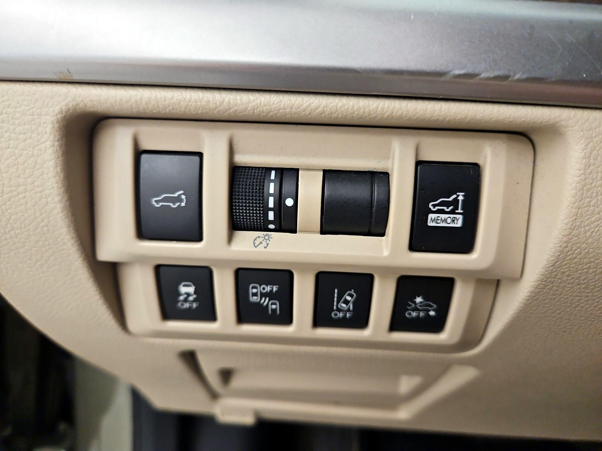 Thumbnail: 2018 Subaru Outback - 13