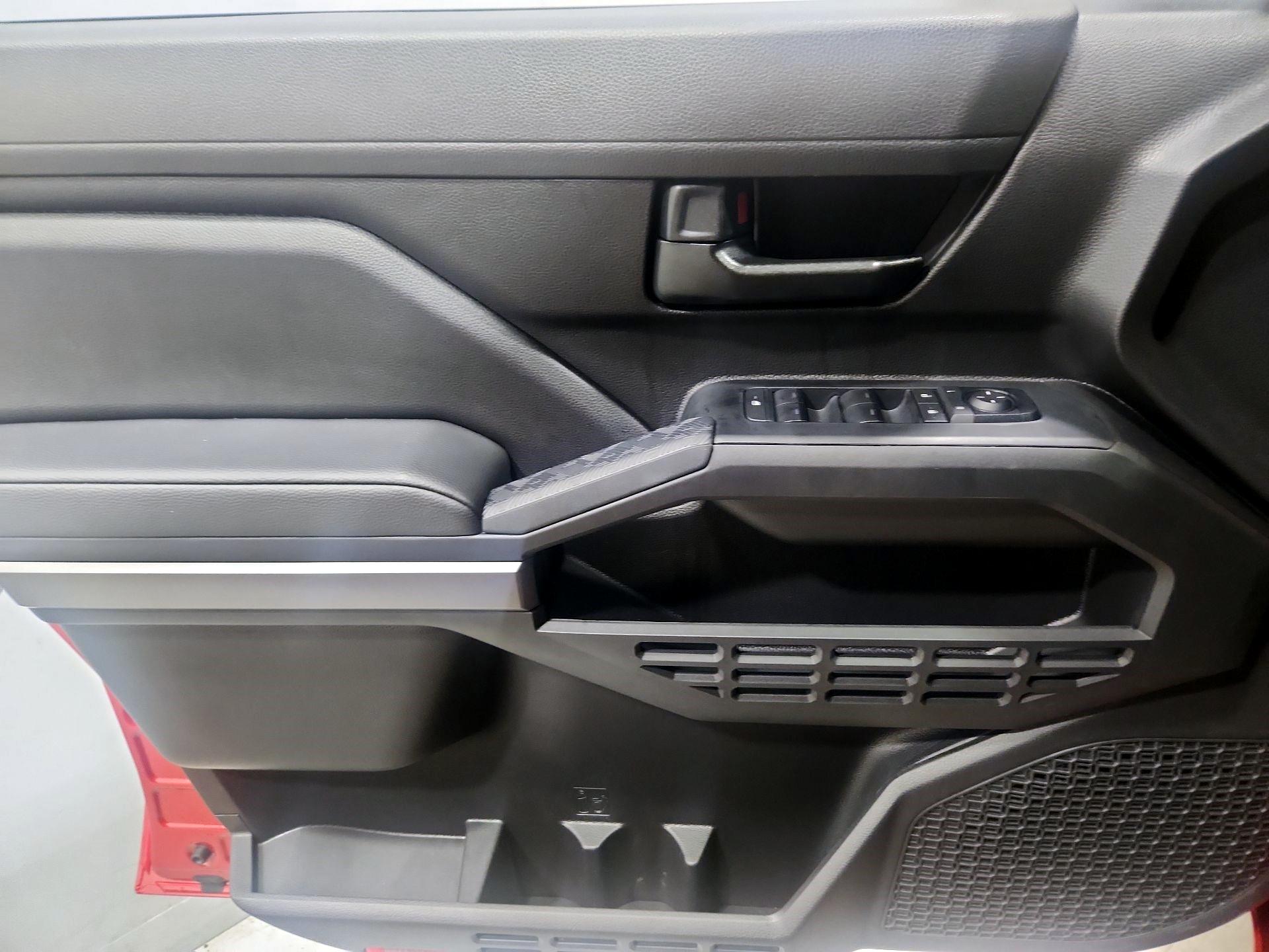 Thumbnail: 2025 Toyota Tacoma - 12
