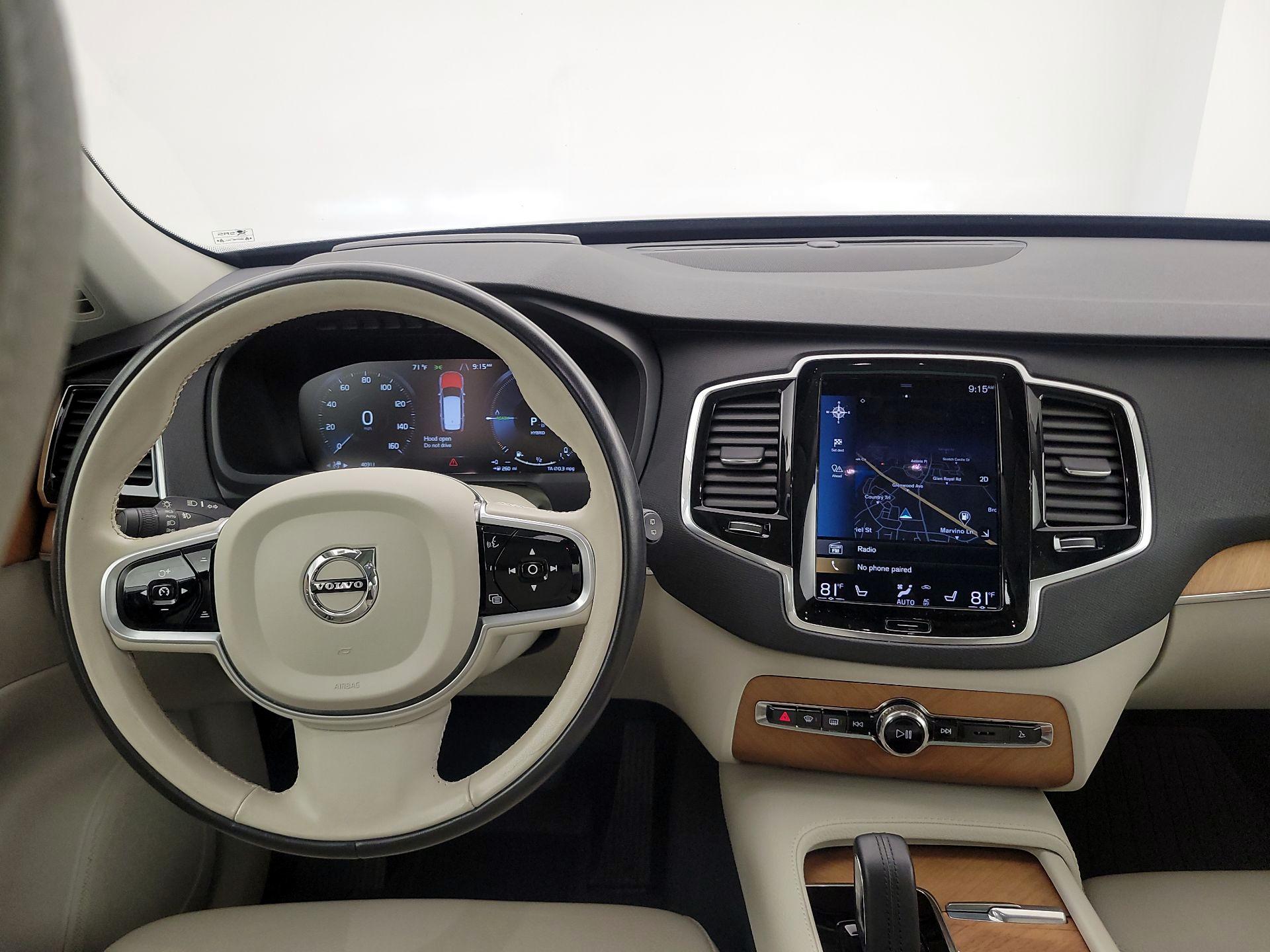 Thumbnail: 2021 Volvo XC90 - 10