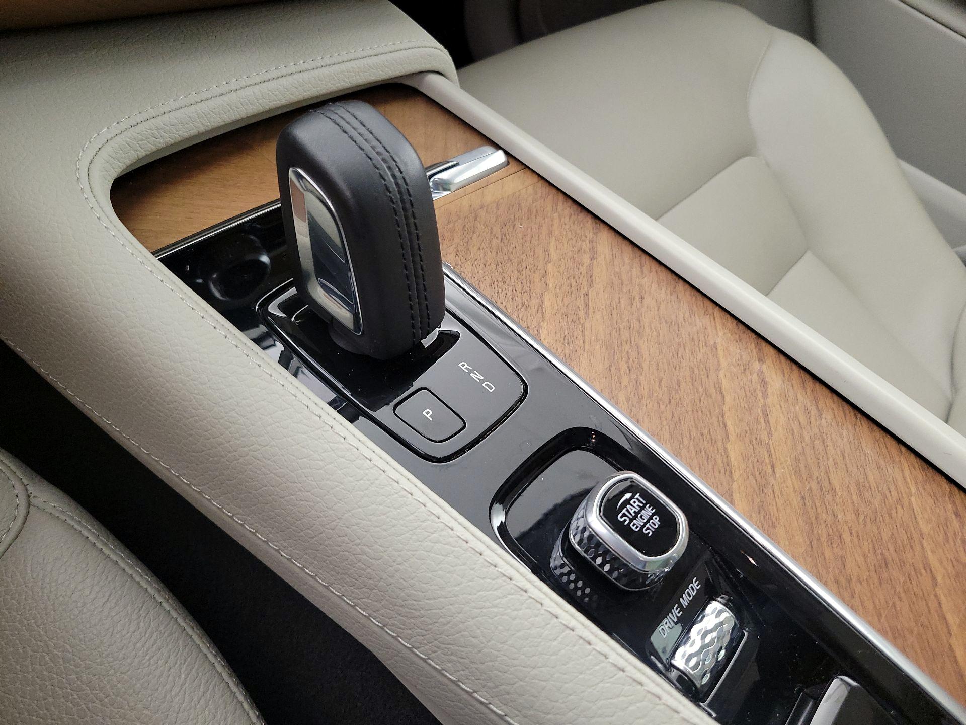 Thumbnail: 2021 Volvo XC90 - 18