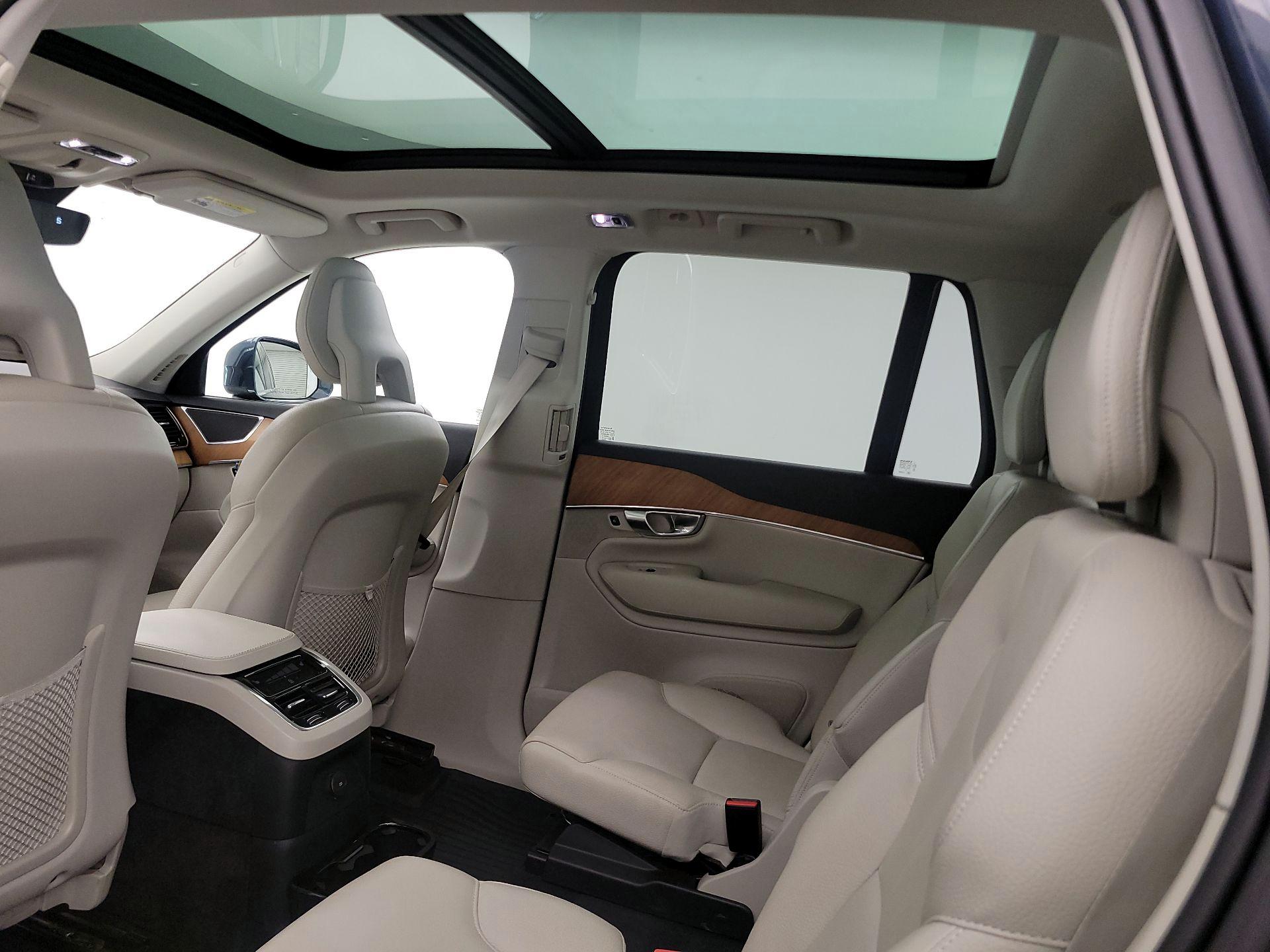 Thumbnail: 2021 Volvo XC90 - 20