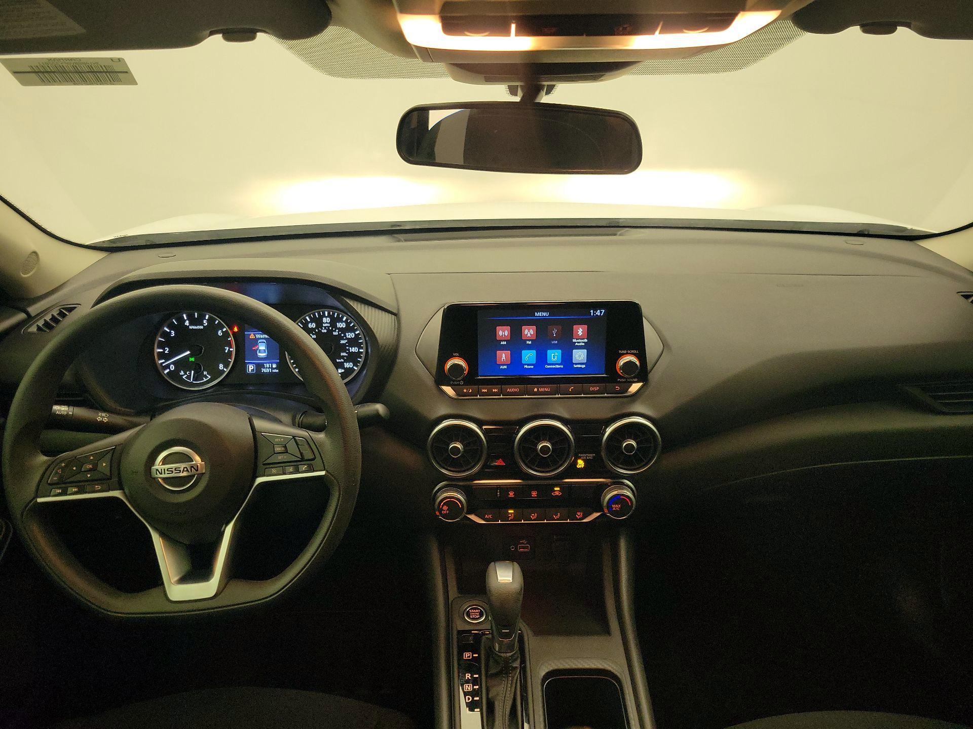 Thumbnail: 2023 Nissan Sentra - 9