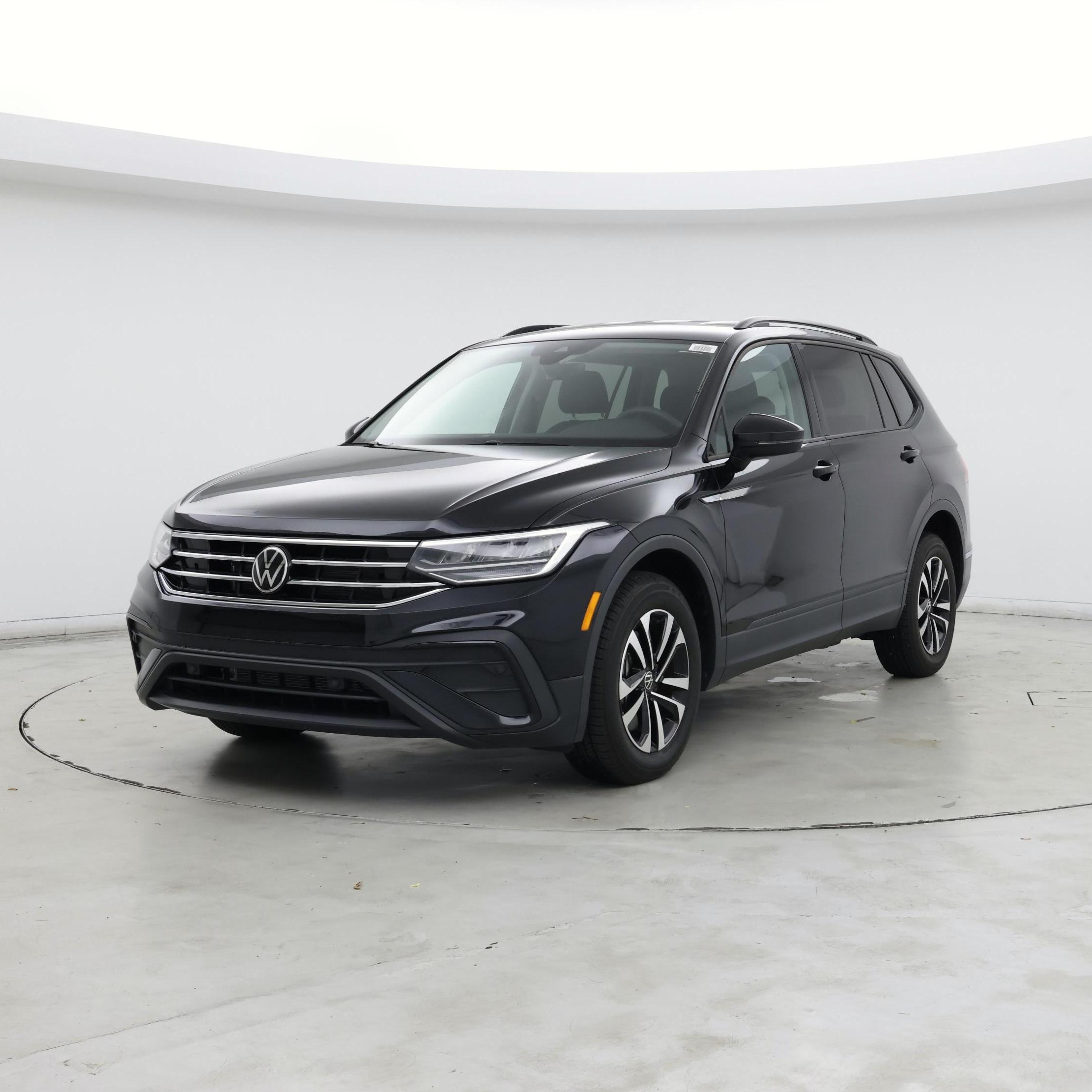 Thumbnail: 2023 Volkswagen Tiguan - 4
