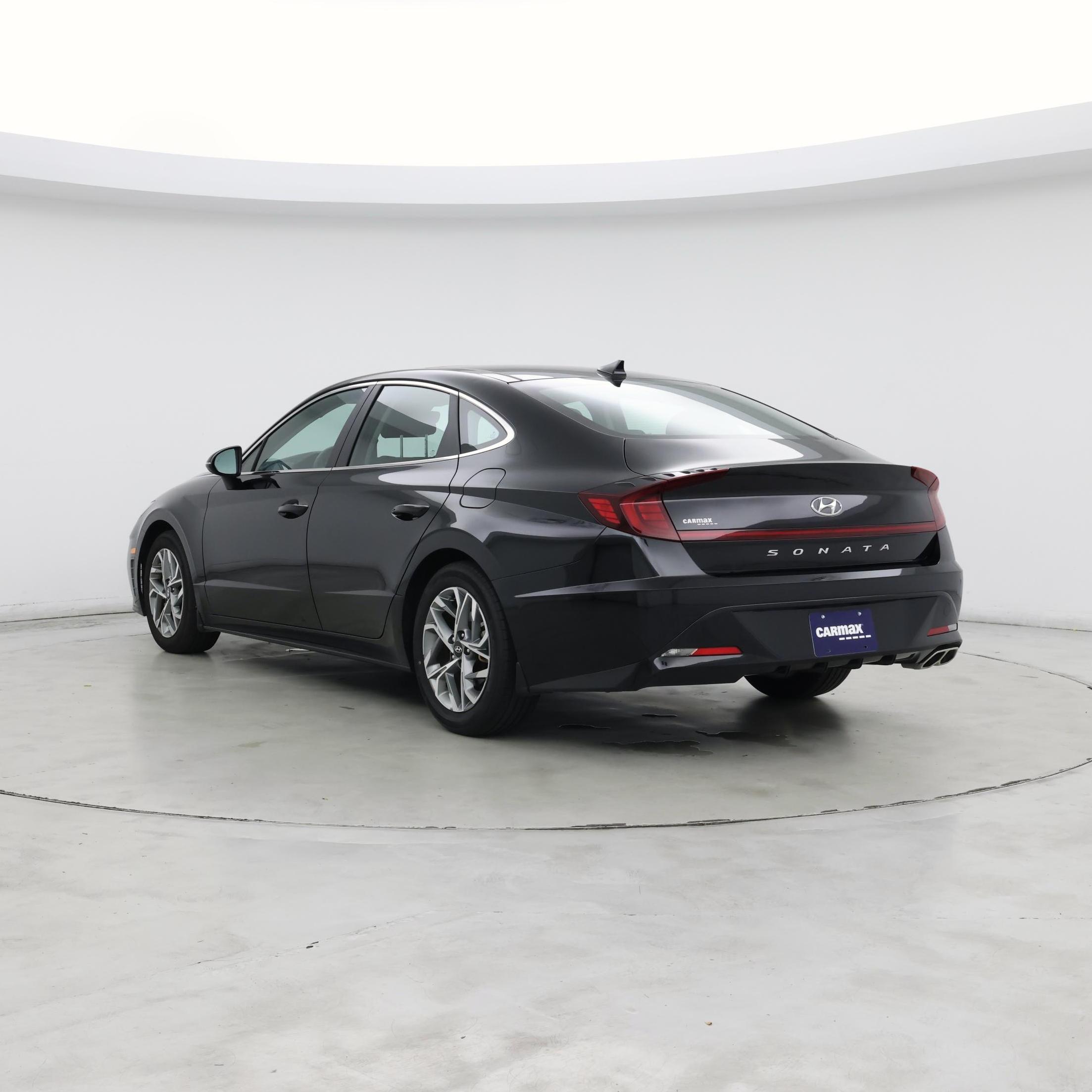 Thumbnail: 2023 Hyundai Sonata - 2