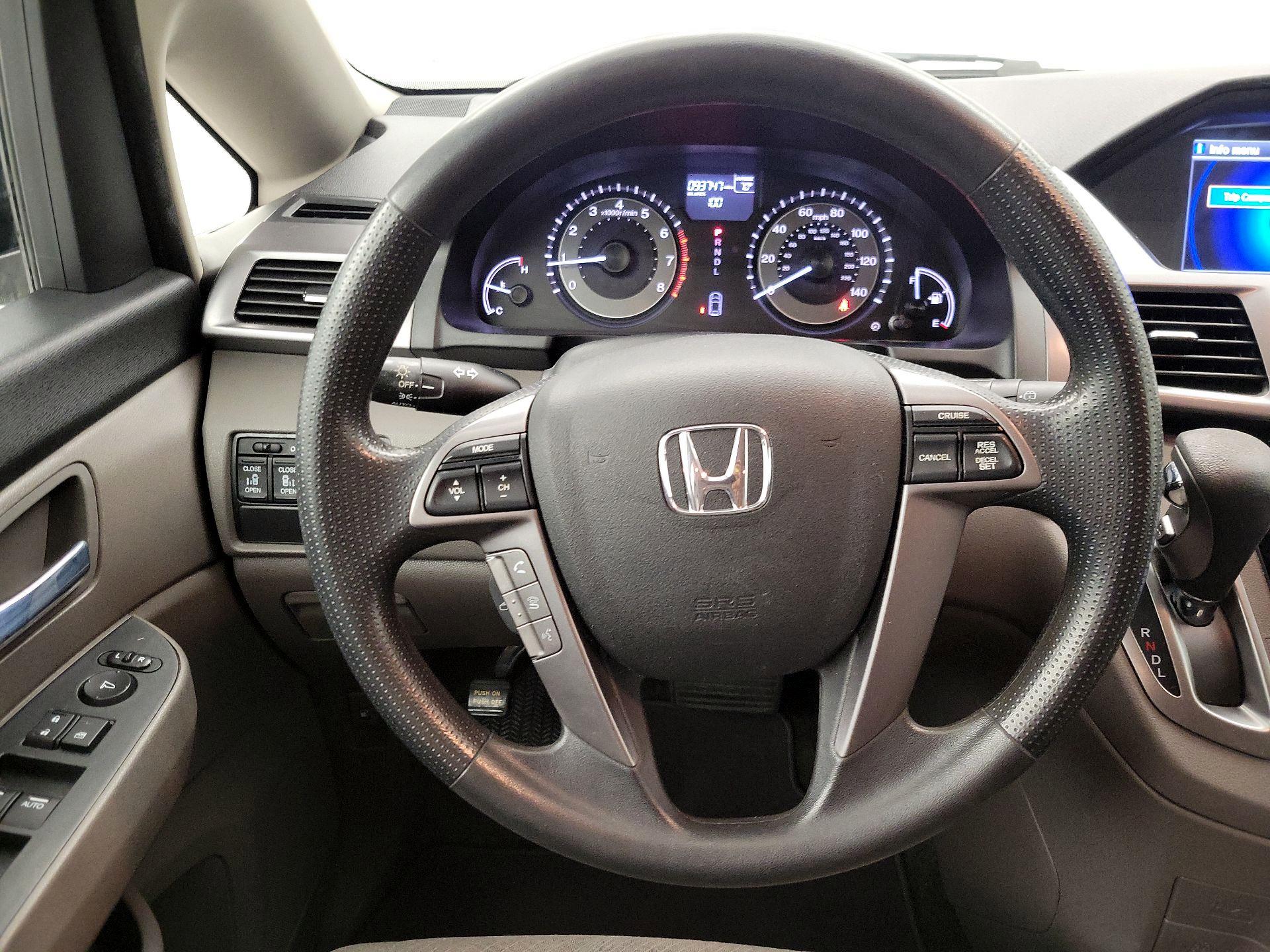 Thumbnail: 2014 Honda Odyssey - 10