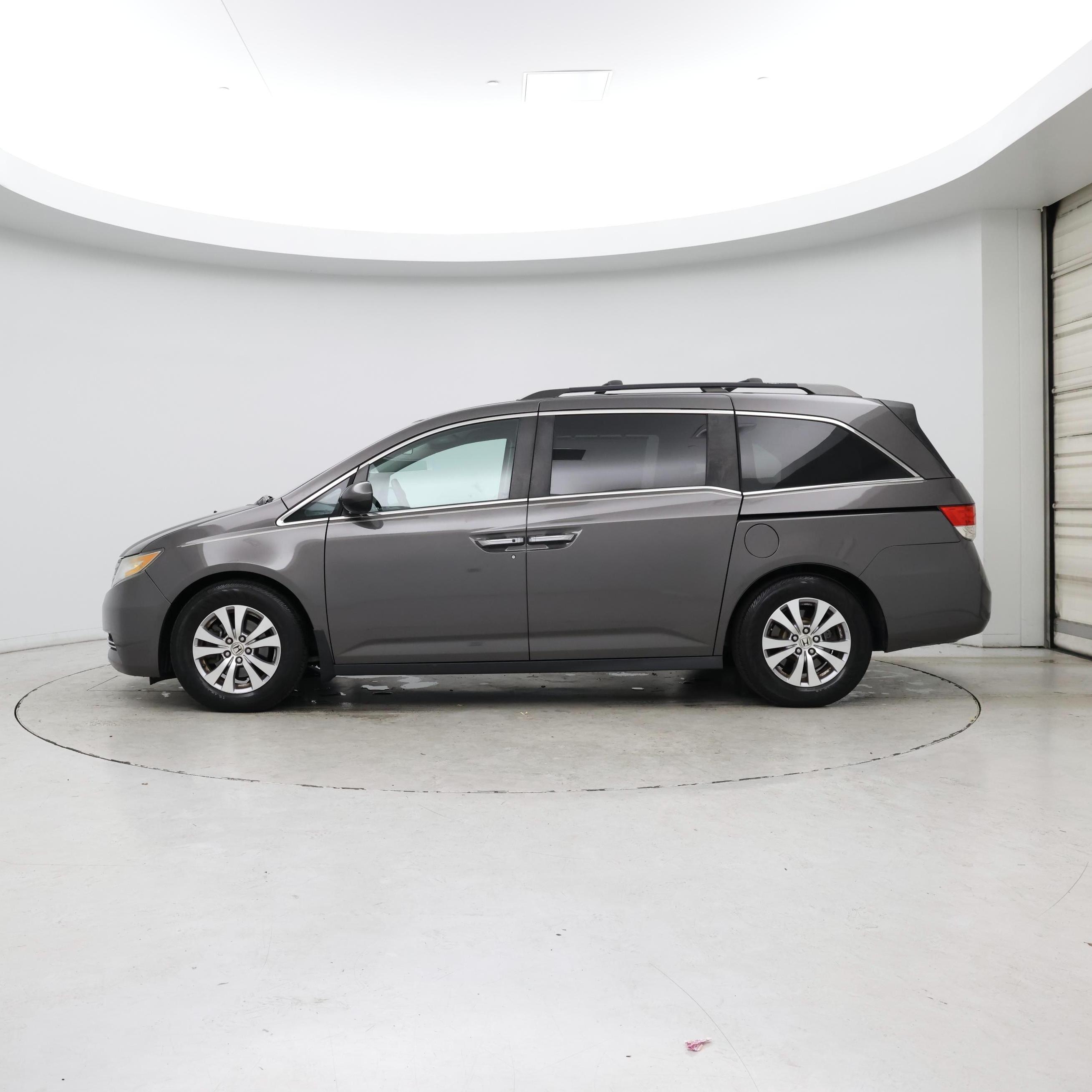 Thumbnail: 2014 Honda Odyssey - 3