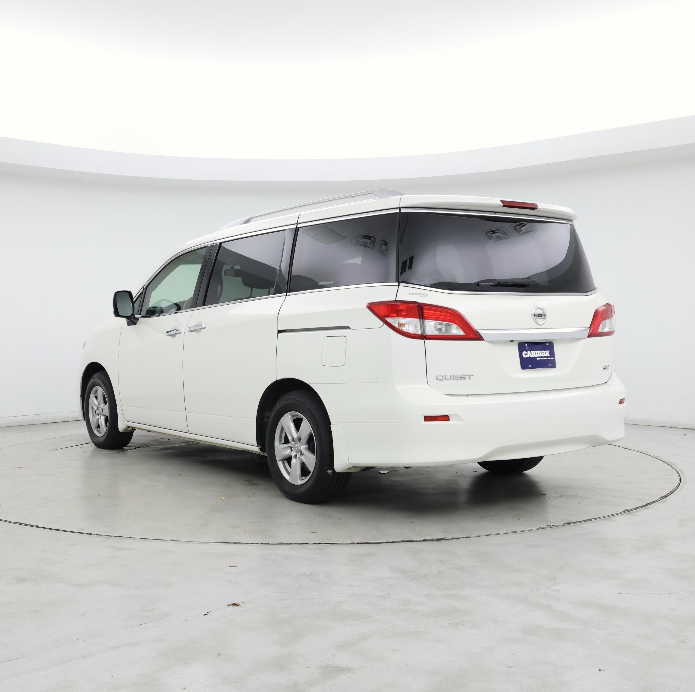 Thumbnail: 2015 Nissan Quest - 2