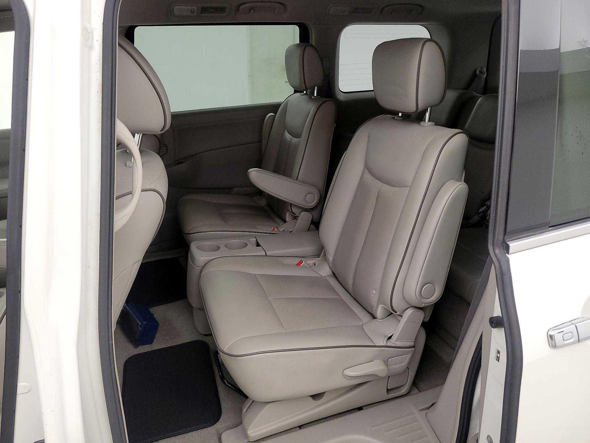 Thumbnail: 2015 Nissan Quest - 19