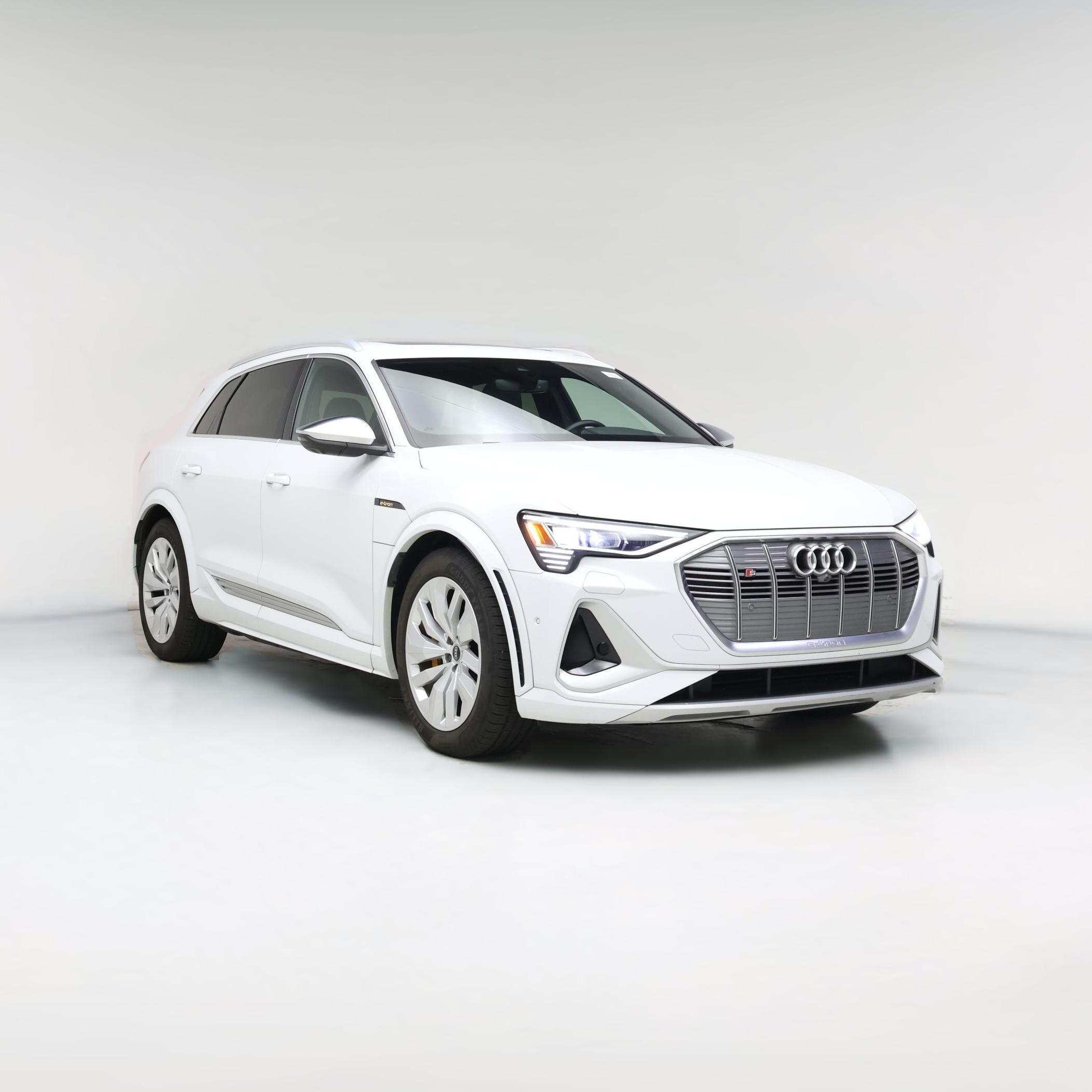 Thumbnail: 2022 Audi e-tron S - 1