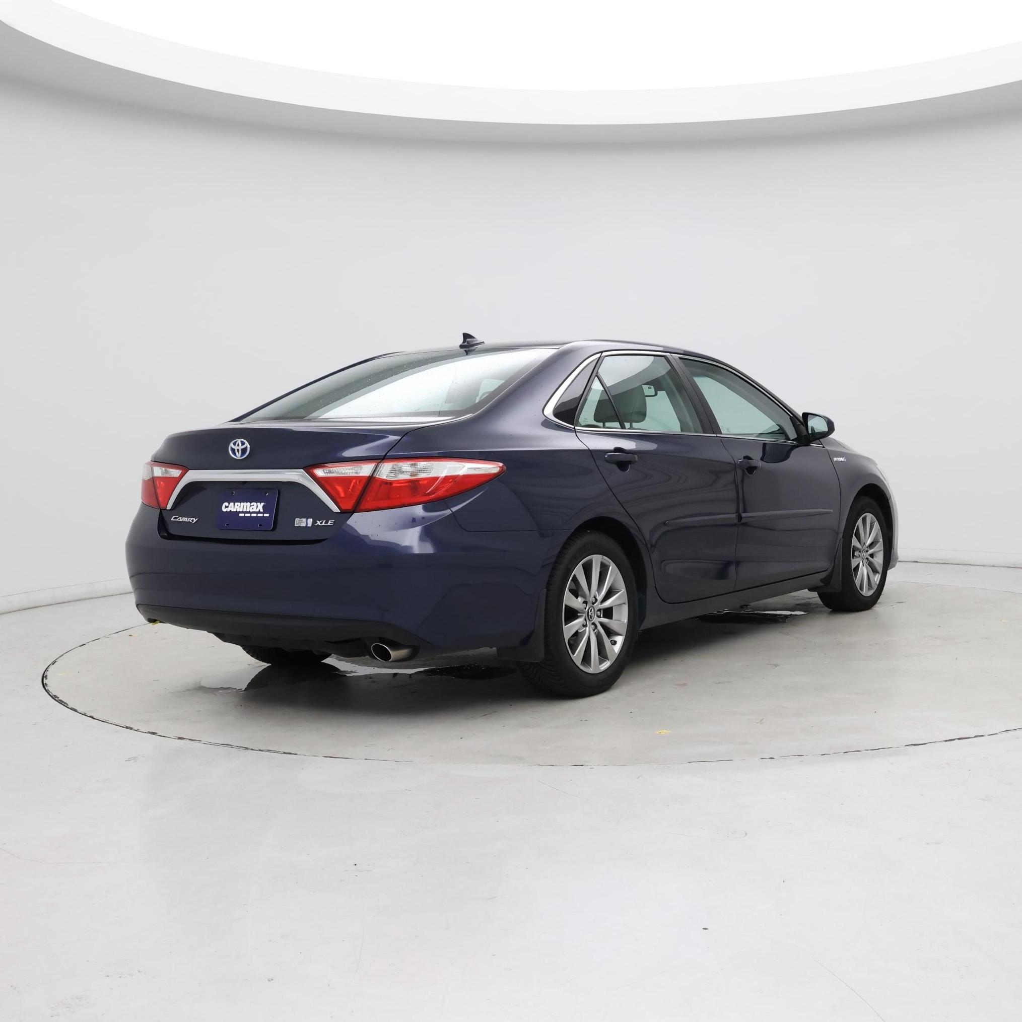 Thumbnail: 2017 Toyota Camry - 8