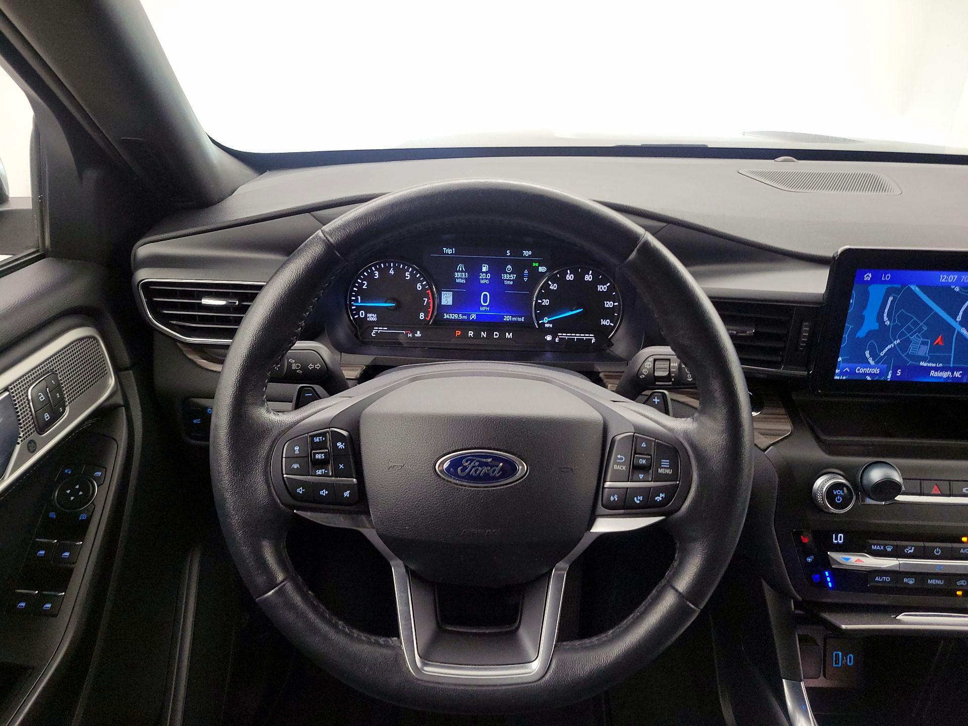 Thumbnail: 2020 Ford Explorer - 10