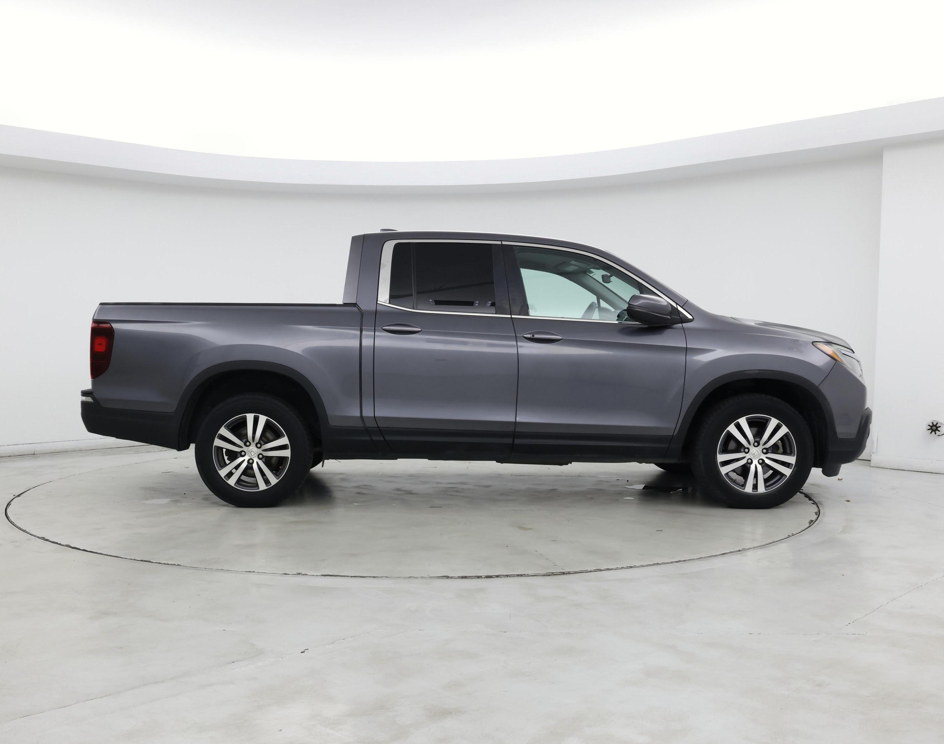Thumbnail: 2017 Honda Ridgeline - 7