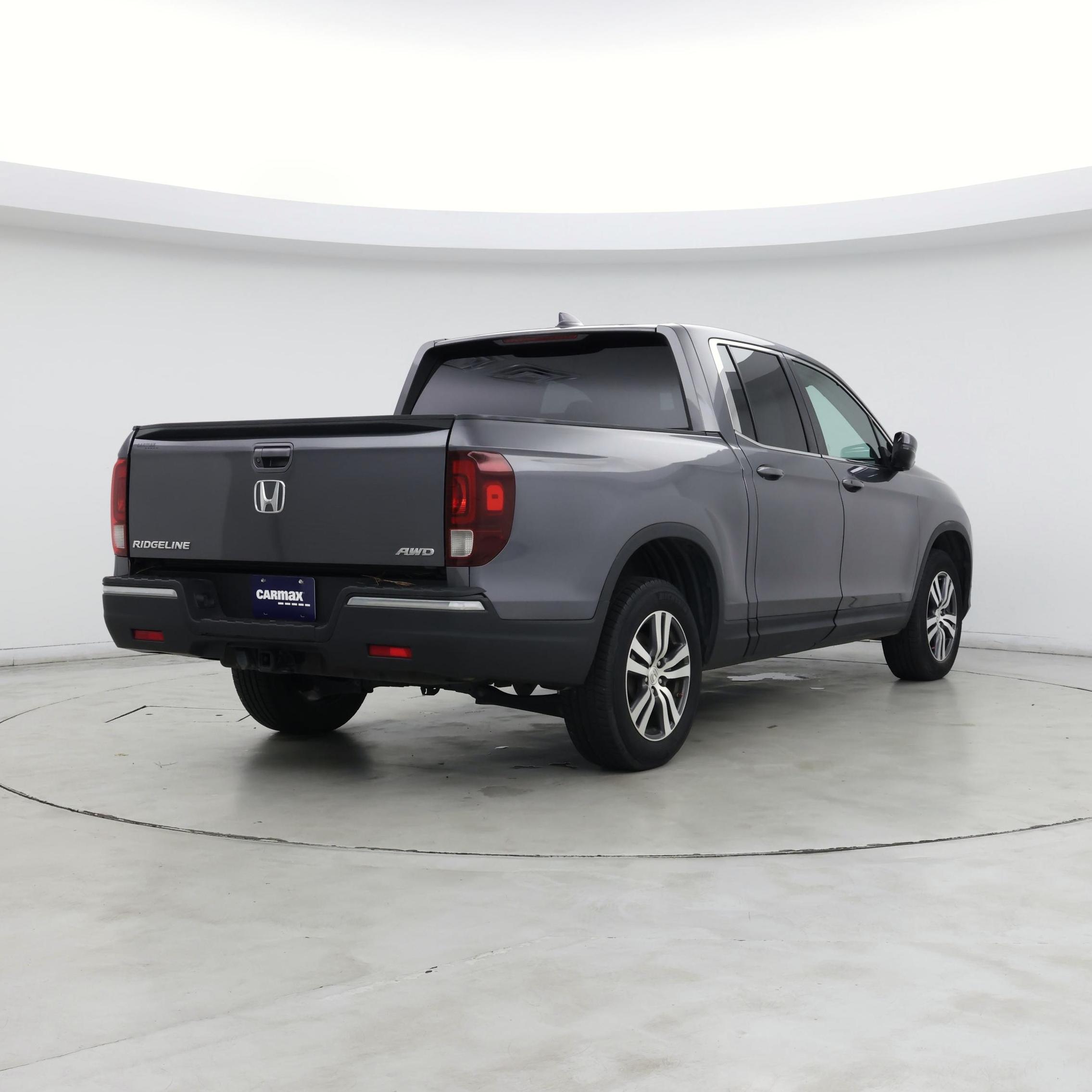 Thumbnail: 2017 Honda Ridgeline - 8