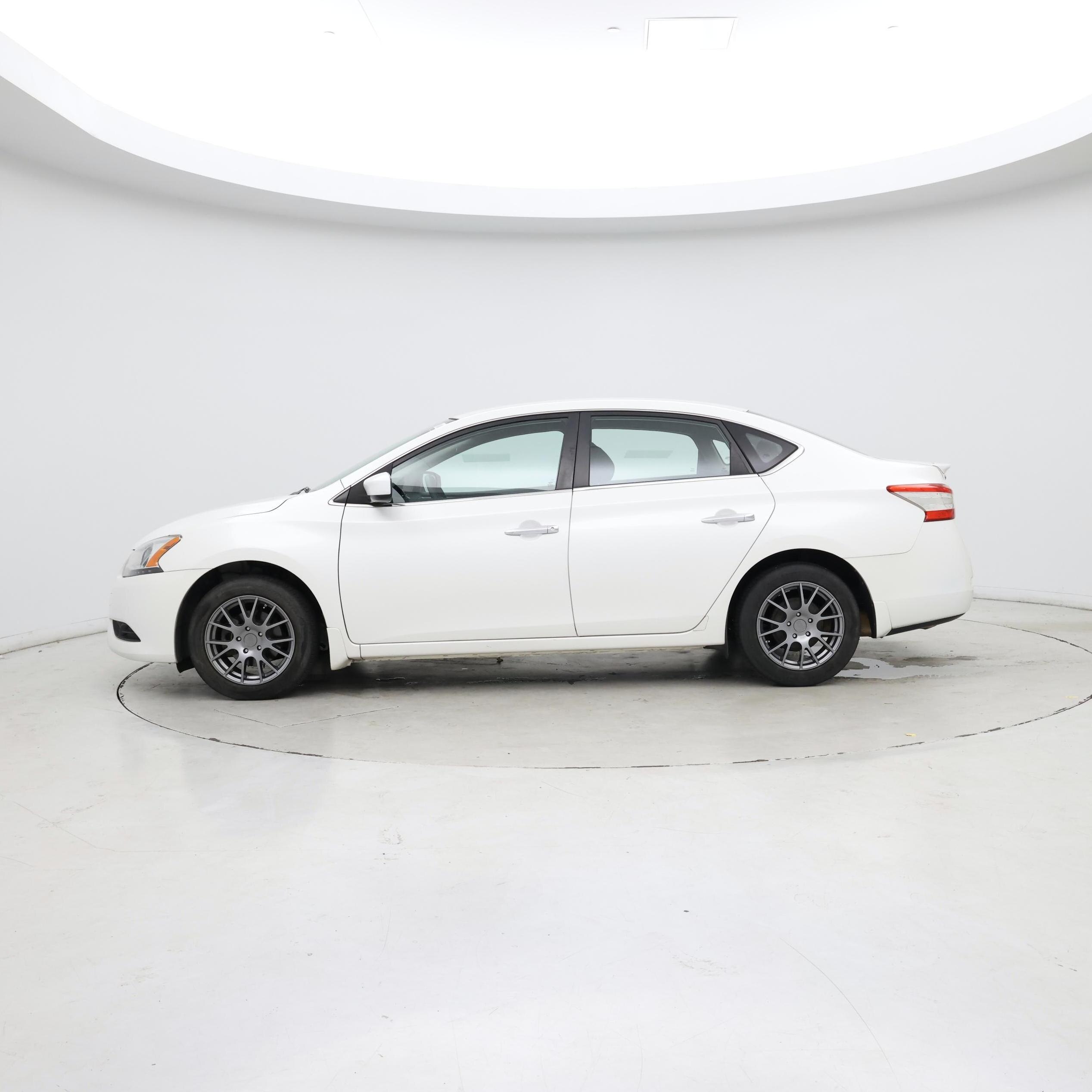Thumbnail: 2013 Nissan Sentra - 3