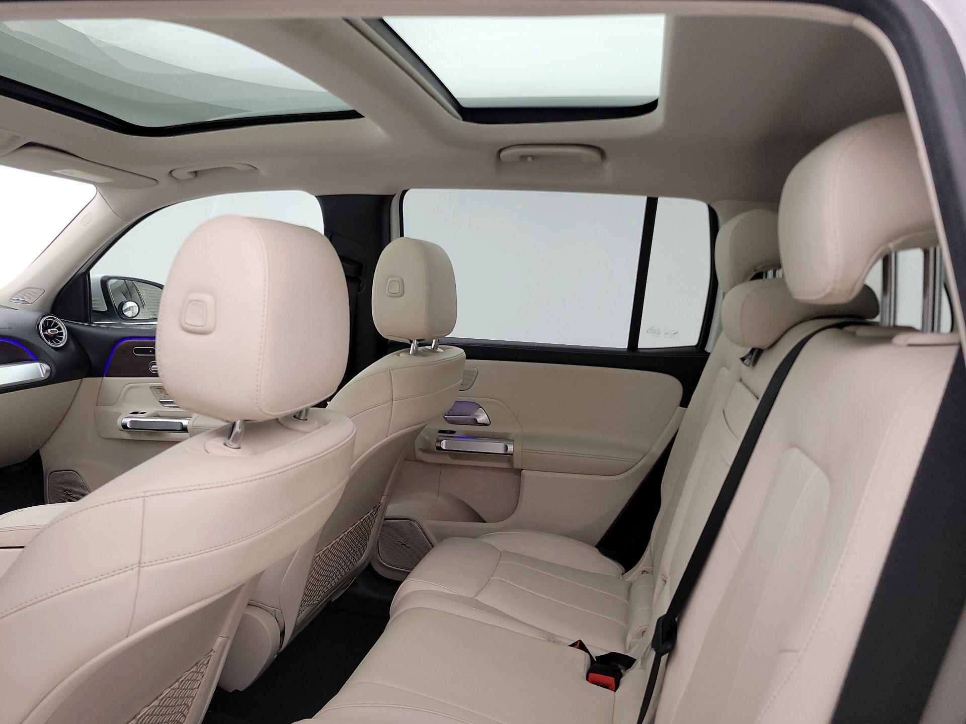 Thumbnail: 2020 Mercedes-Benz GLB - 19