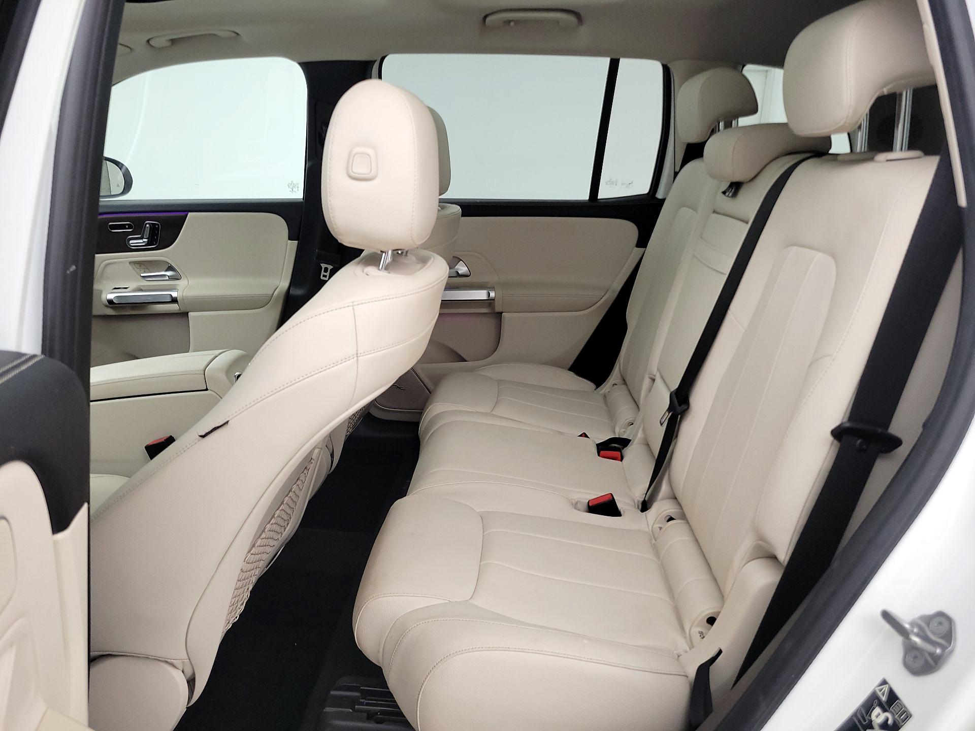 Thumbnail: 2020 Mercedes-Benz GLB - 20