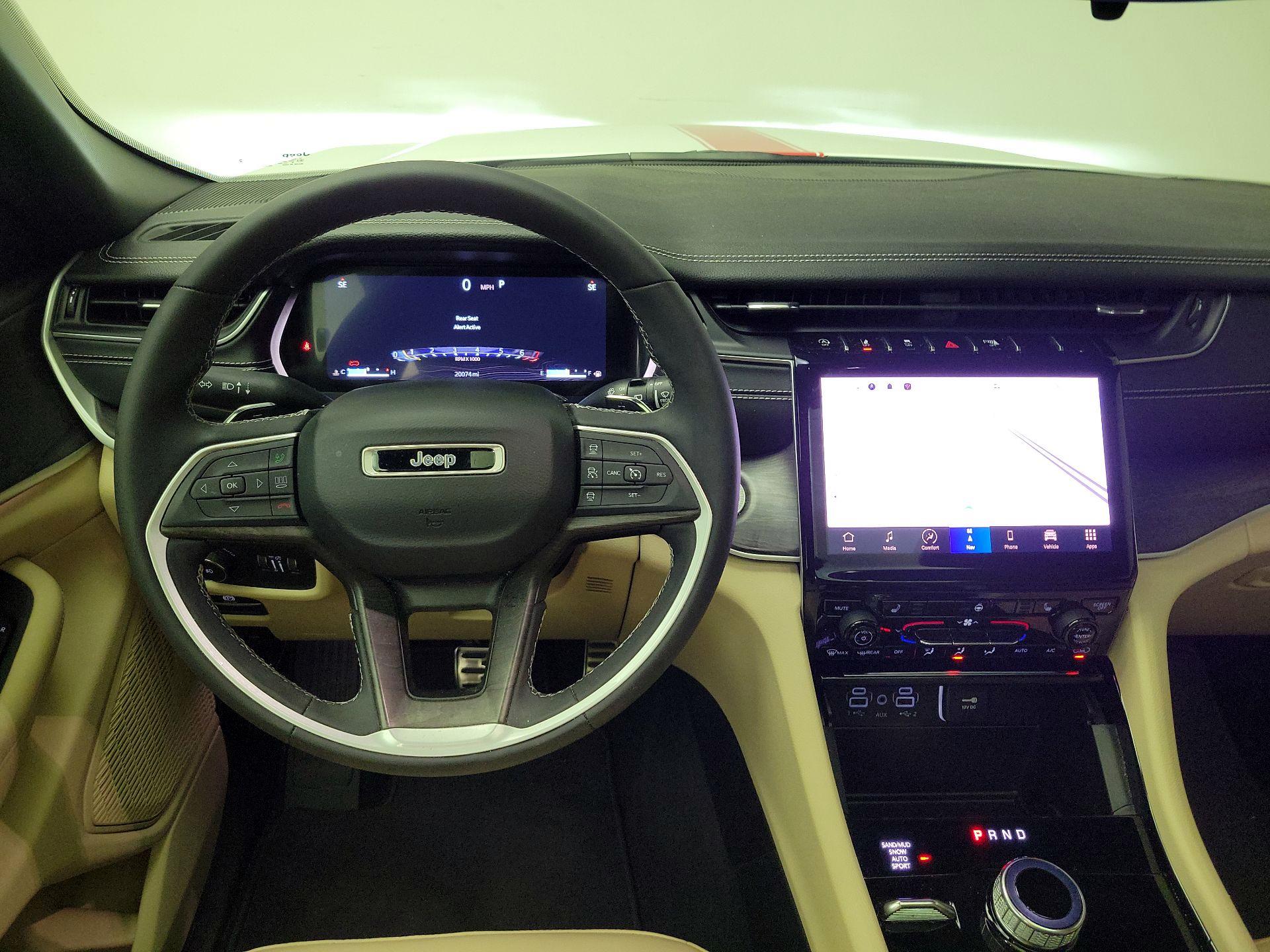 Thumbnail: 2023 Jeep Grand Cherokee L - 10