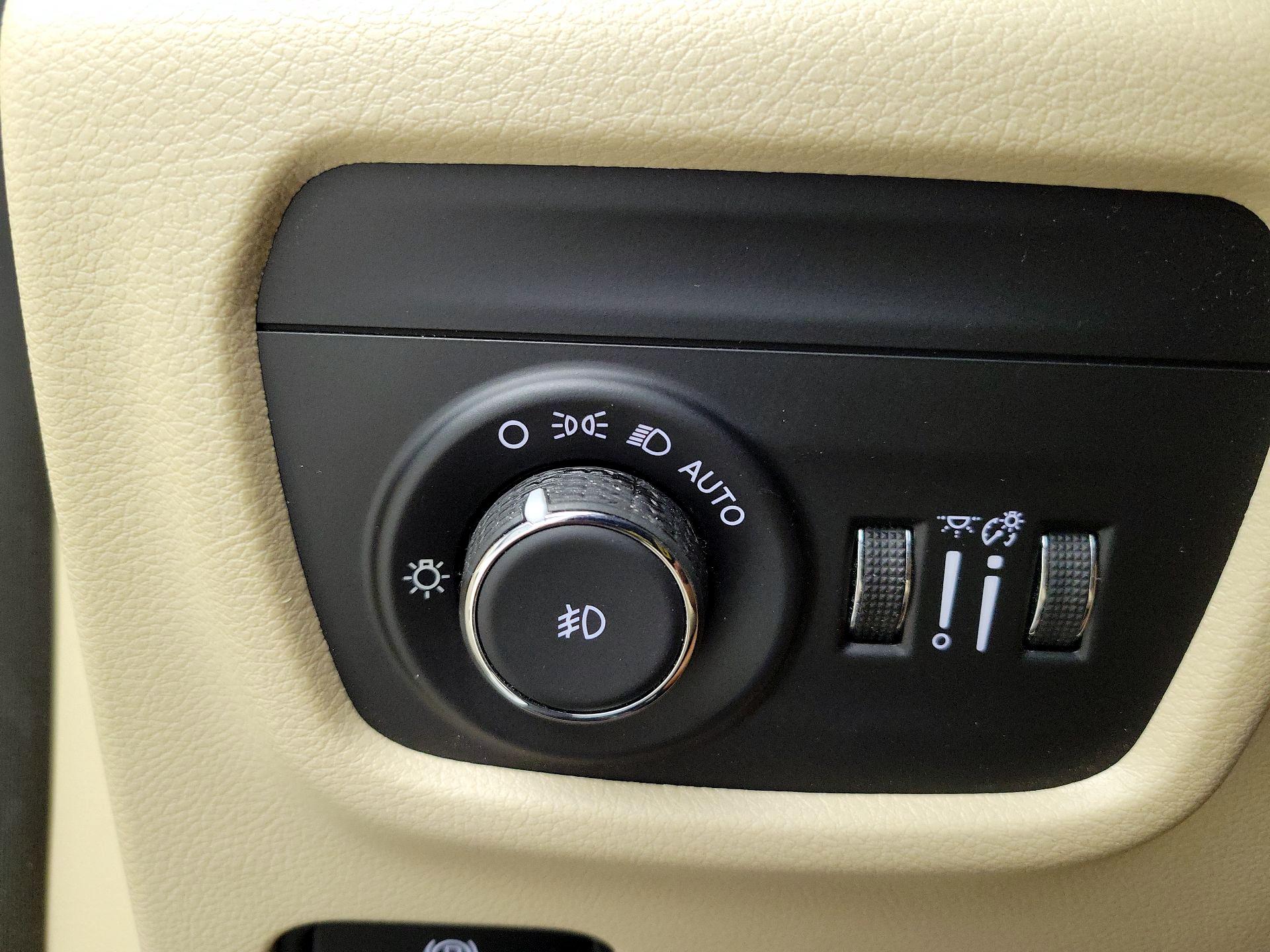 Thumbnail: 2023 Jeep Grand Cherokee L - 13