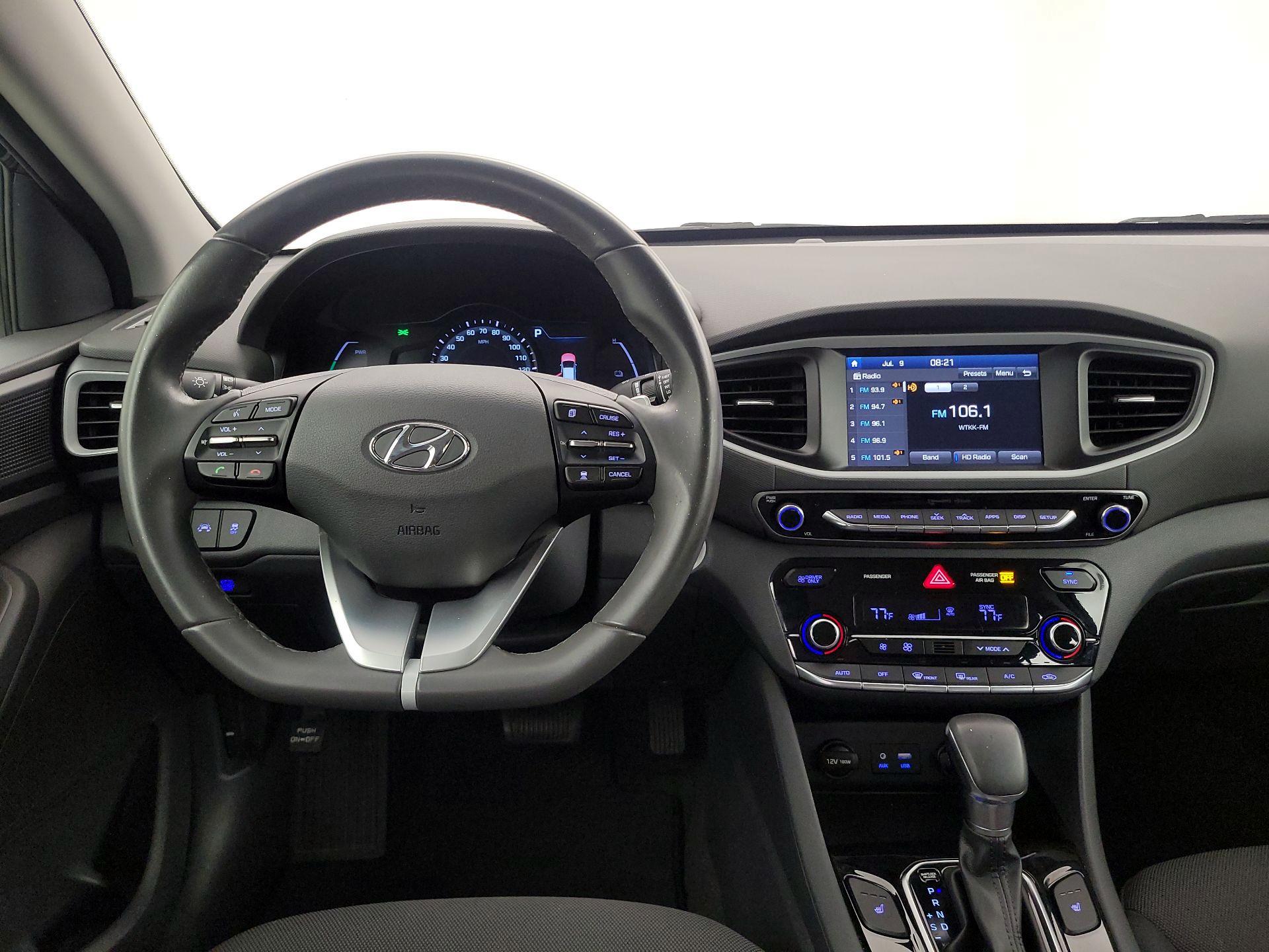 Thumbnail: 2019 Hyundai Ioniq - 10