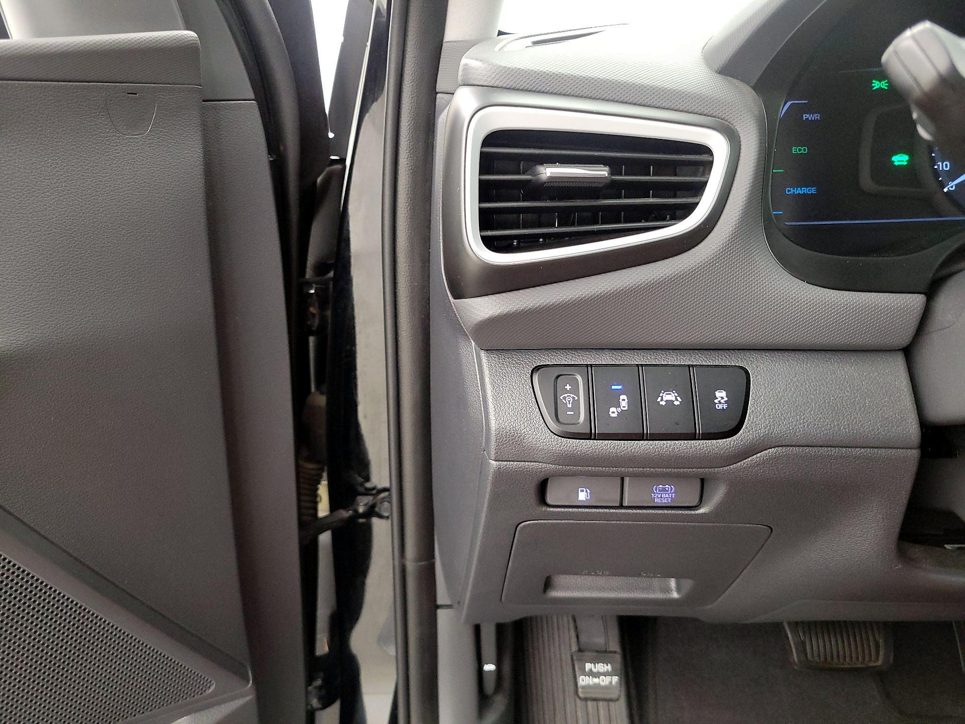 Thumbnail: 2019 Hyundai Ioniq - 13