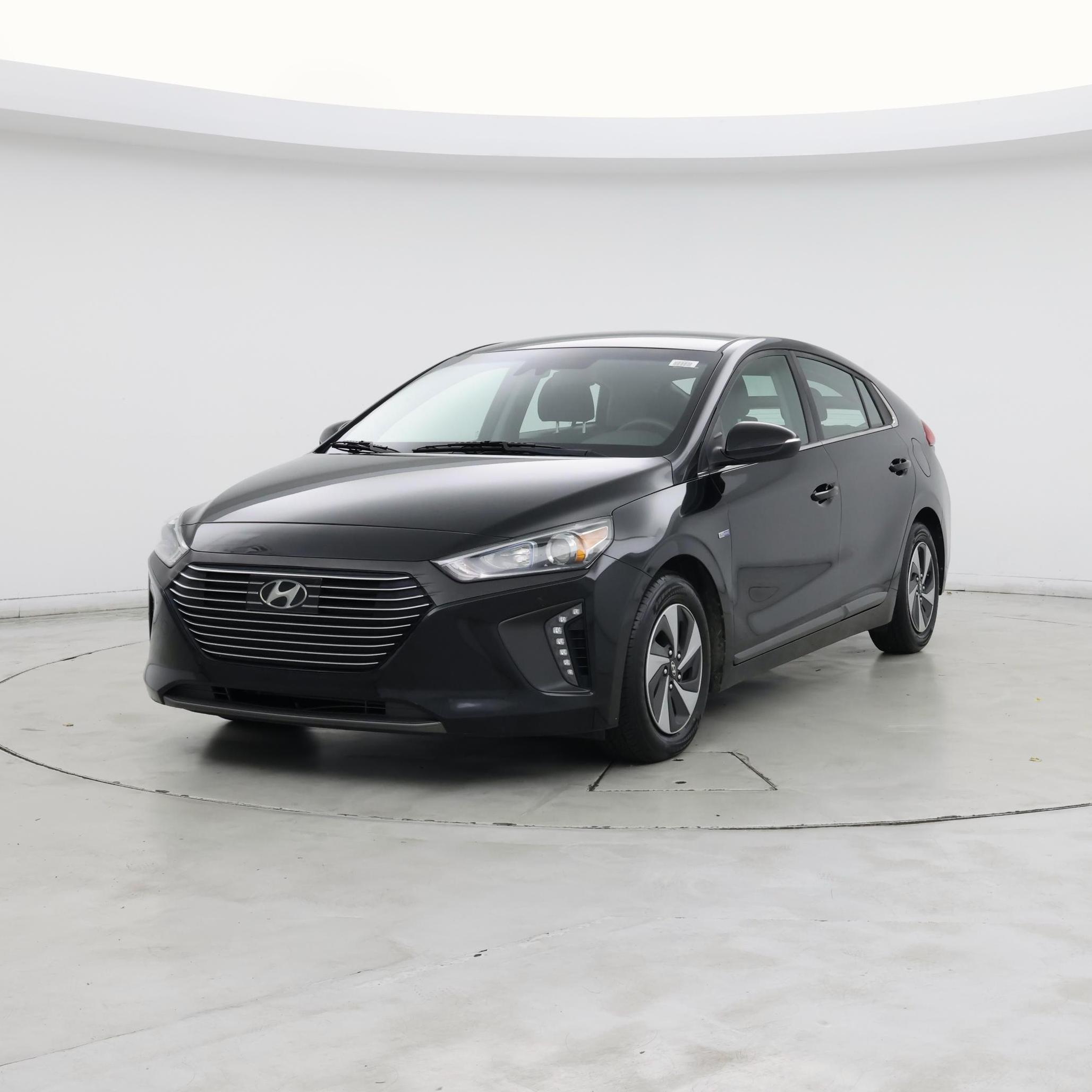 Thumbnail: 2019 Hyundai Ioniq - 4