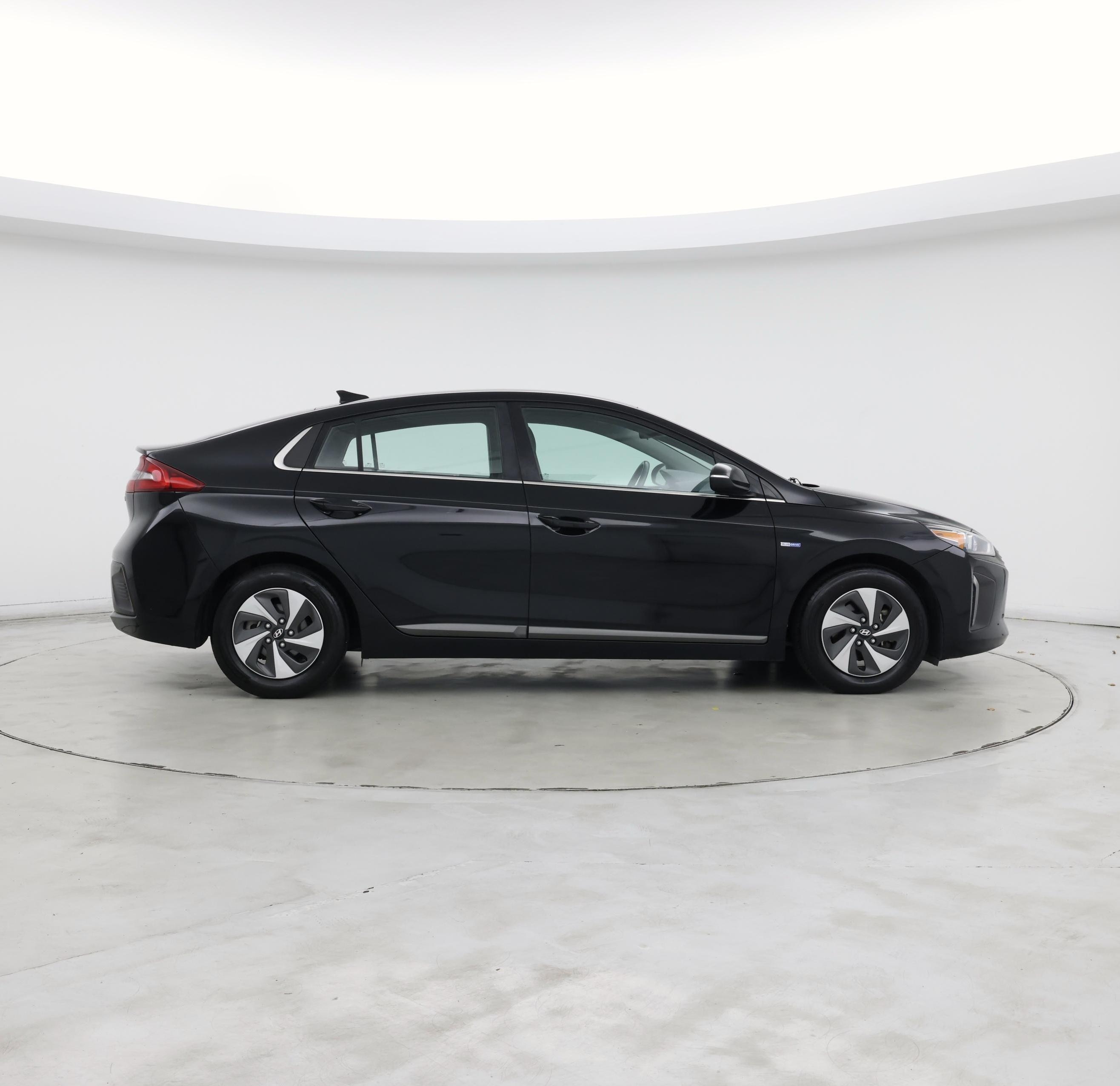 Thumbnail: 2019 Hyundai Ioniq - 7