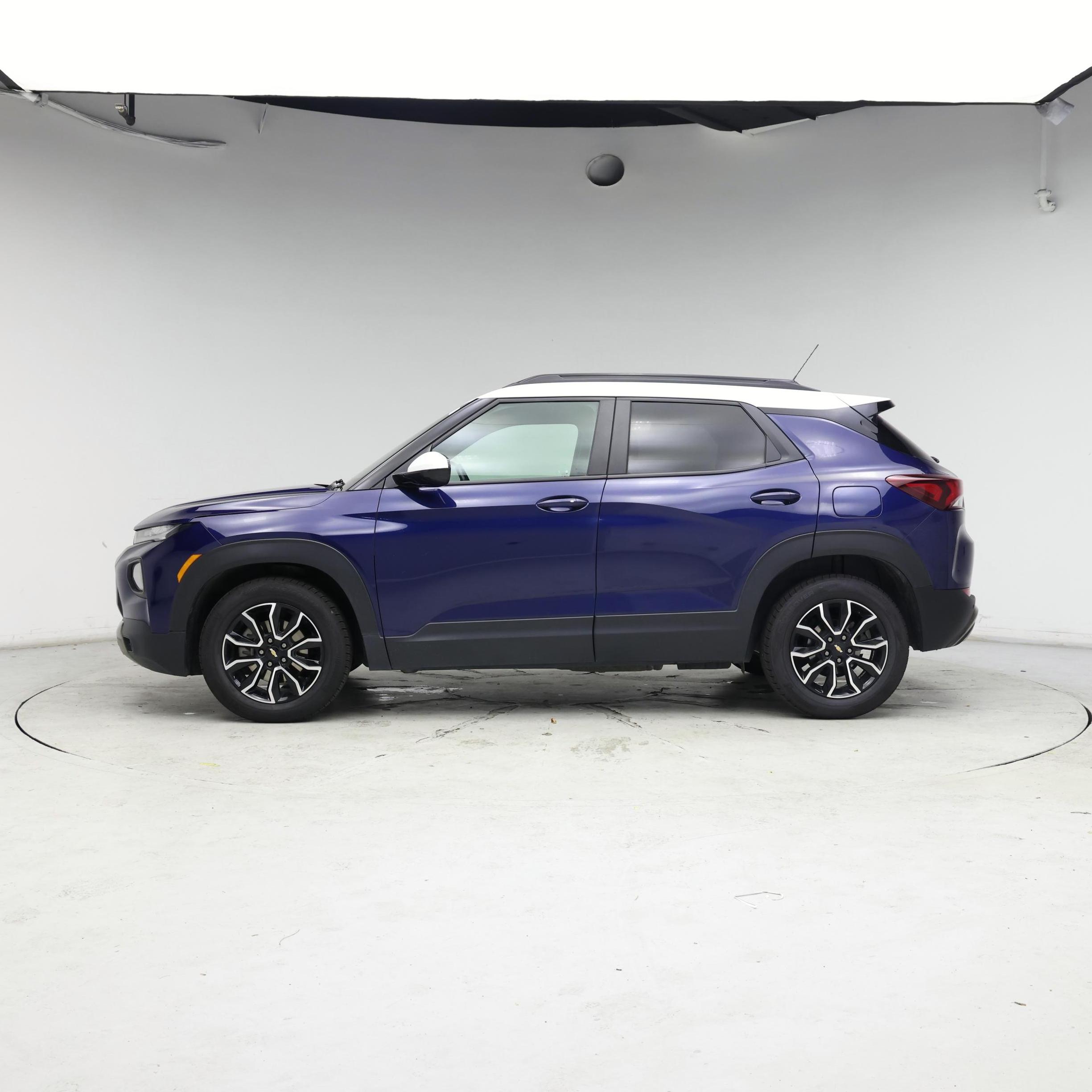 Thumbnail: 2022 Chevrolet TrailBlazer - 3