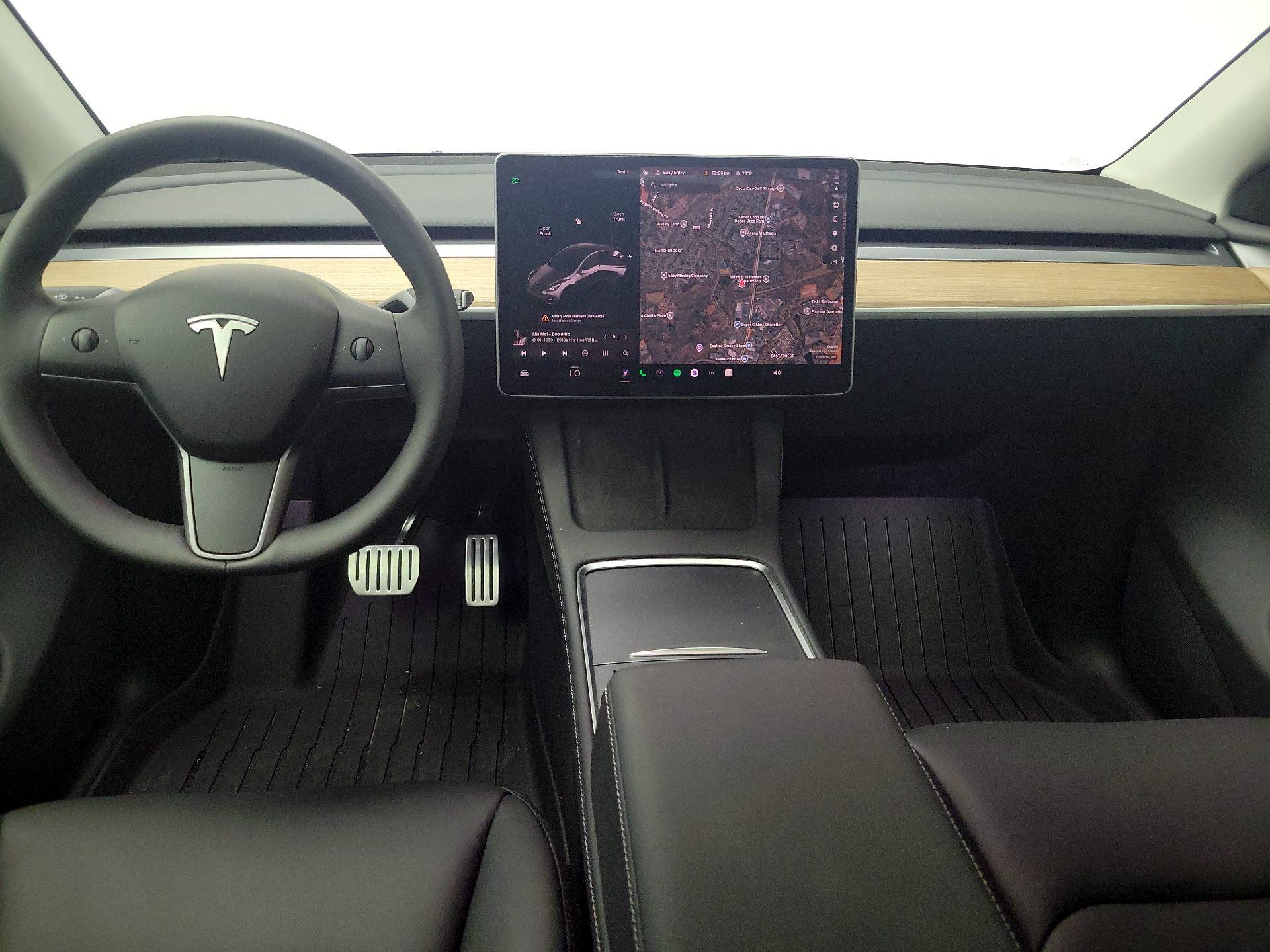 Thumbnail: 2025 Tesla Model Y - 9