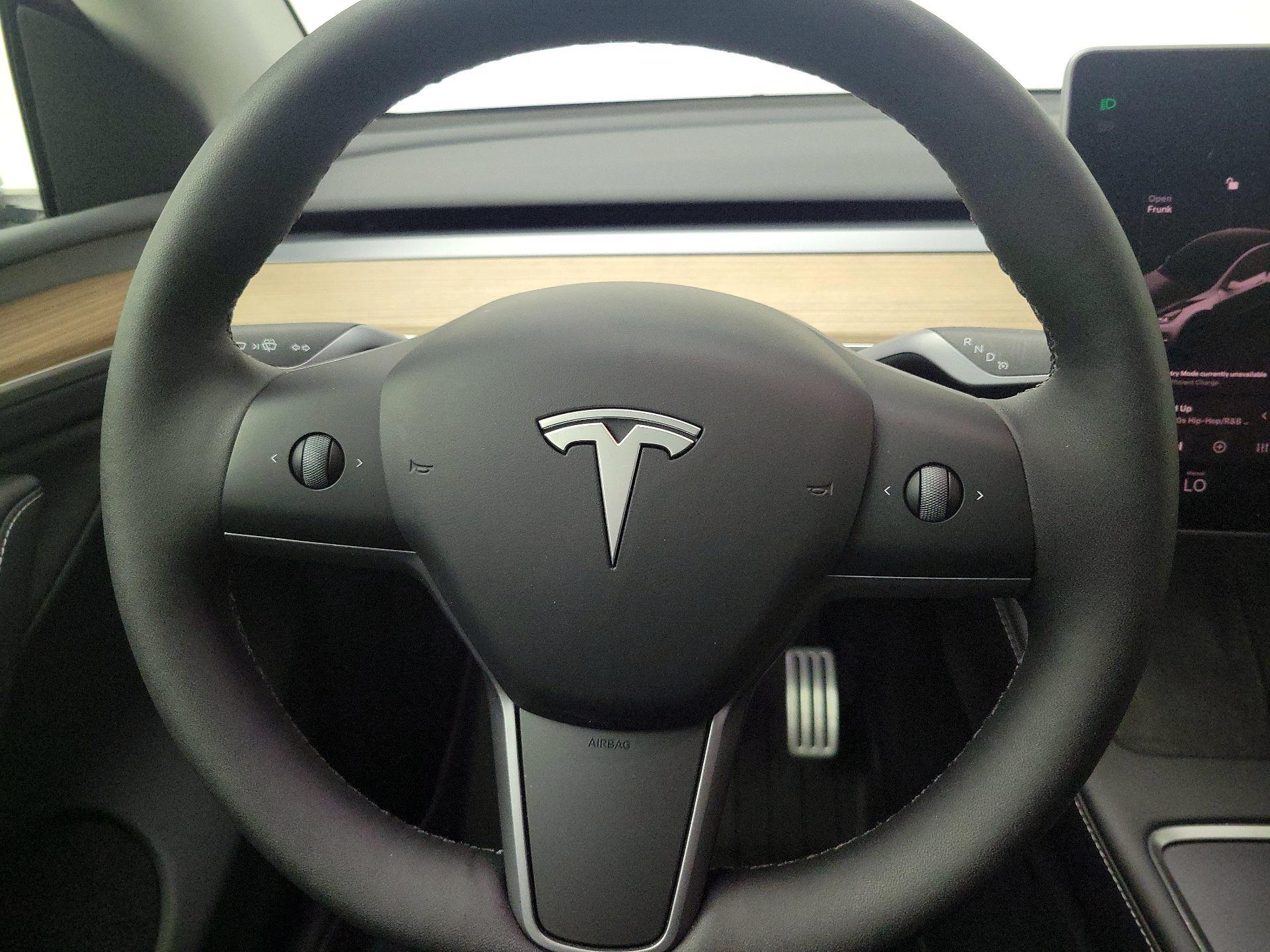 Thumbnail: 2025 Tesla Model Y - 10