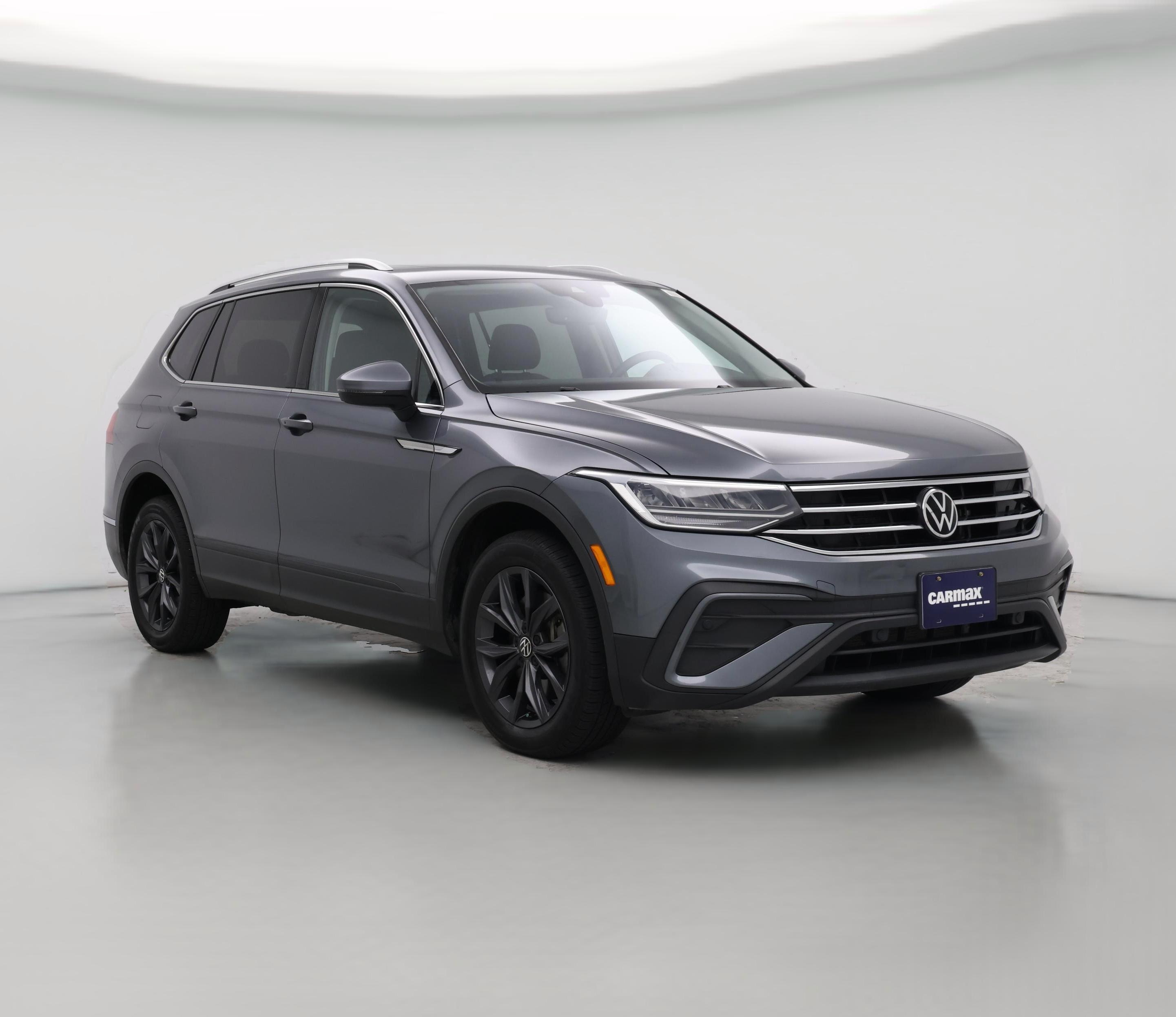 Thumbnail: 2022 Volkswagen Tiguan - 1