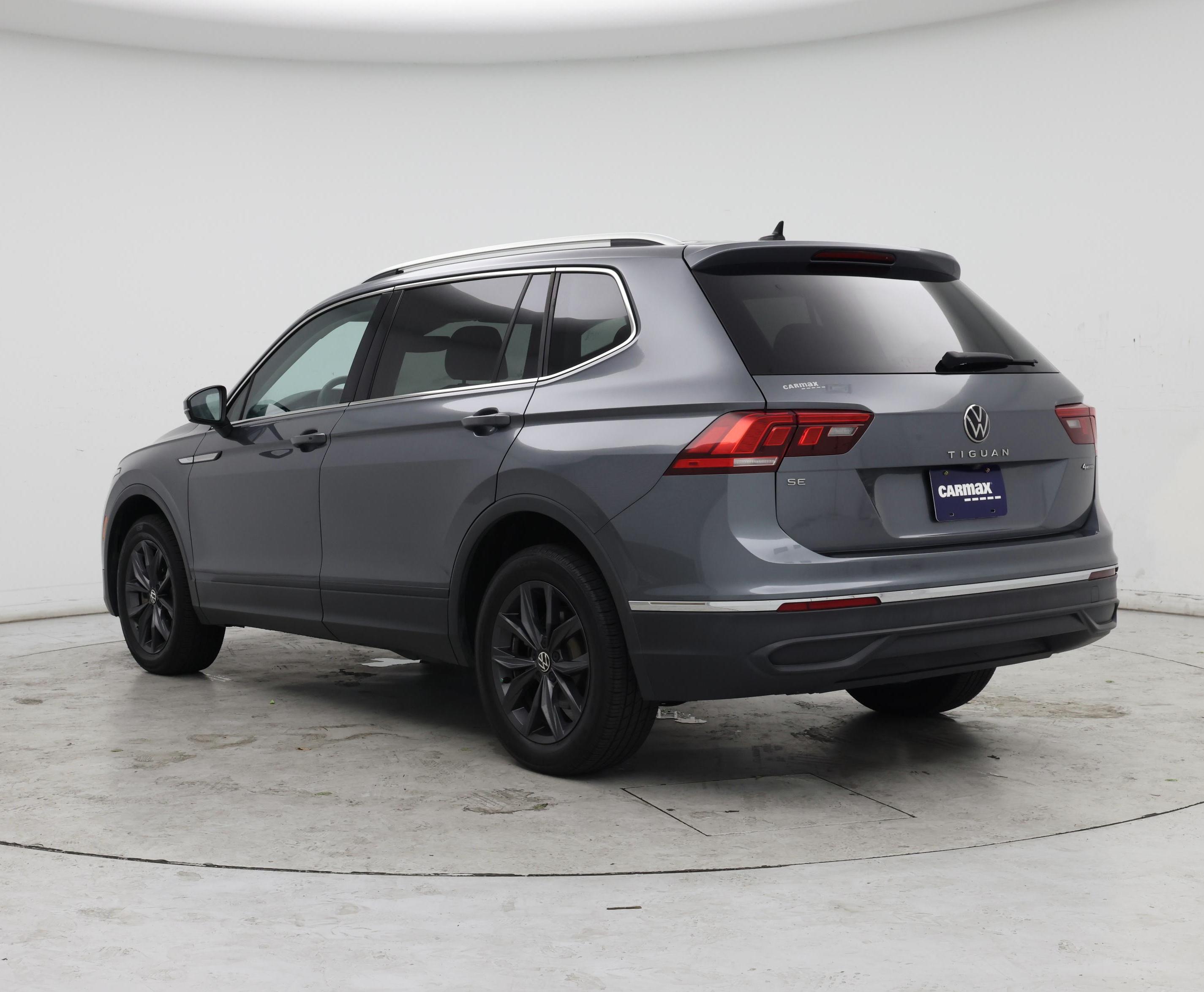 Thumbnail: 2022 Volkswagen Tiguan - 2