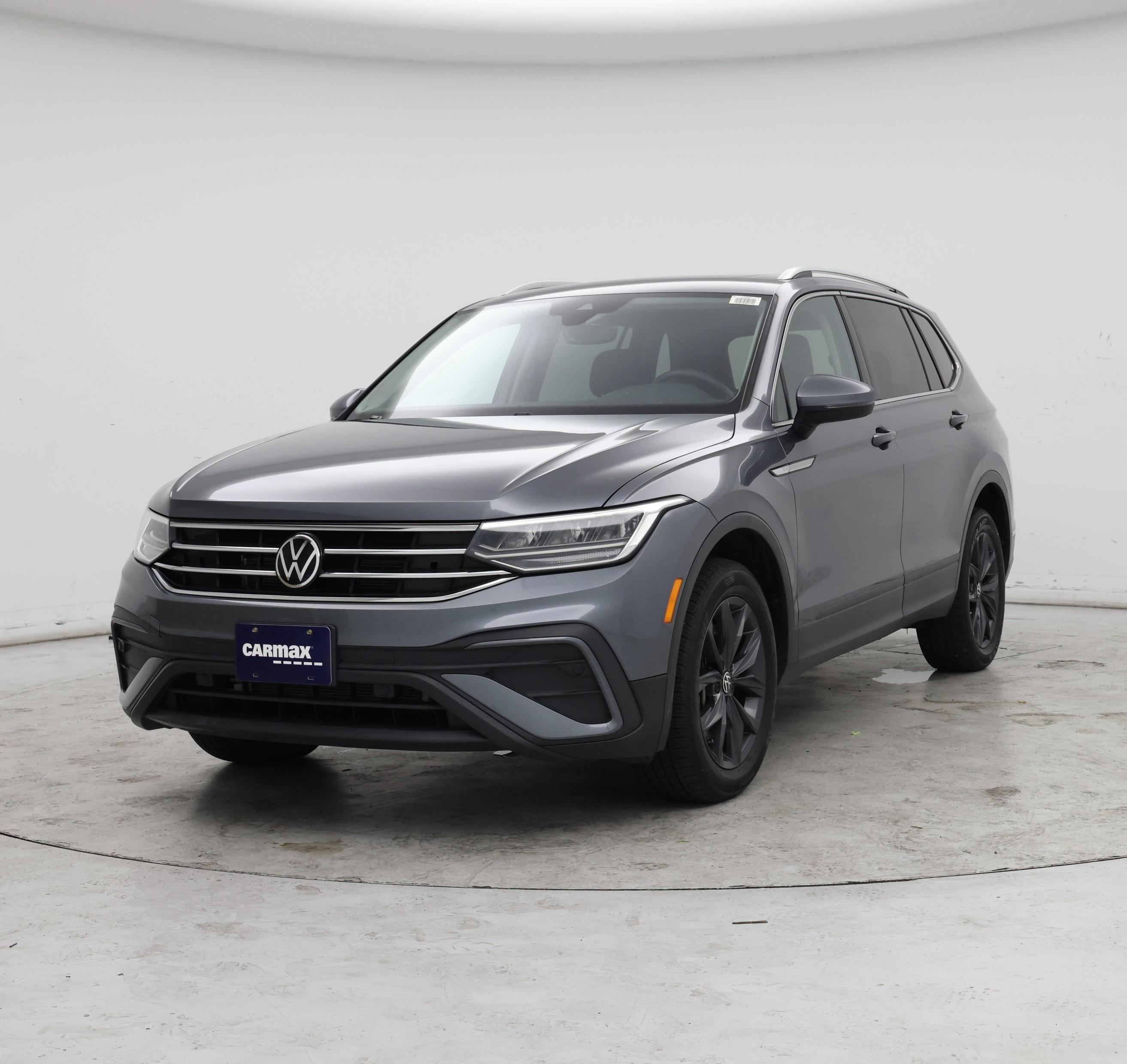 Thumbnail: 2022 Volkswagen Tiguan - 4