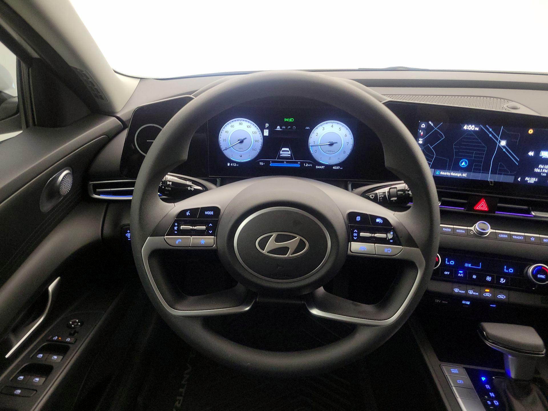Thumbnail: 2024 Hyundai Elantra - 10